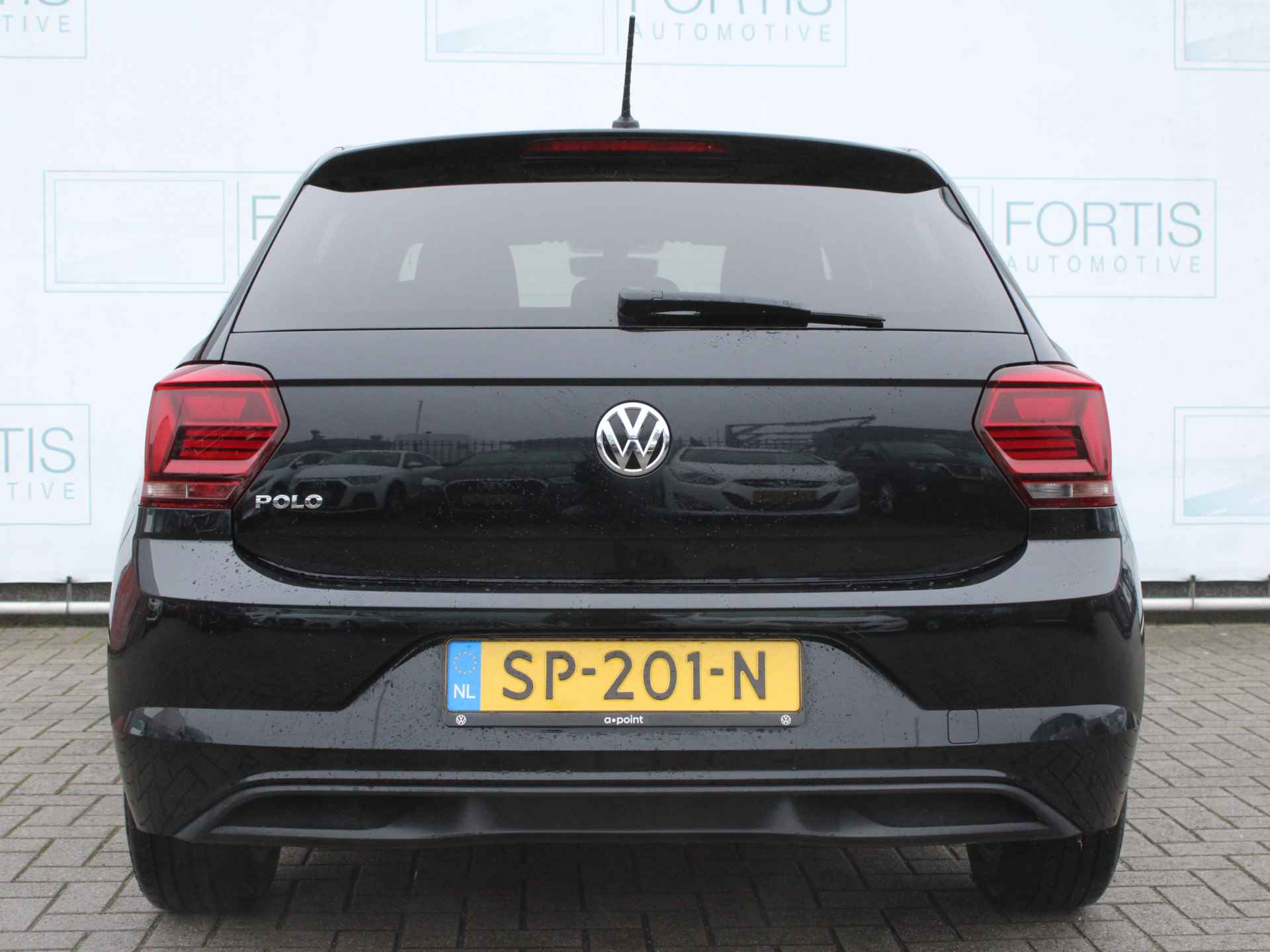 Volkswagen Polo 1.0 TSI Highline NL AUTO | DEALER ONDERHOUDEN | VELGEN | CARPLAY | ECC | - 20/22