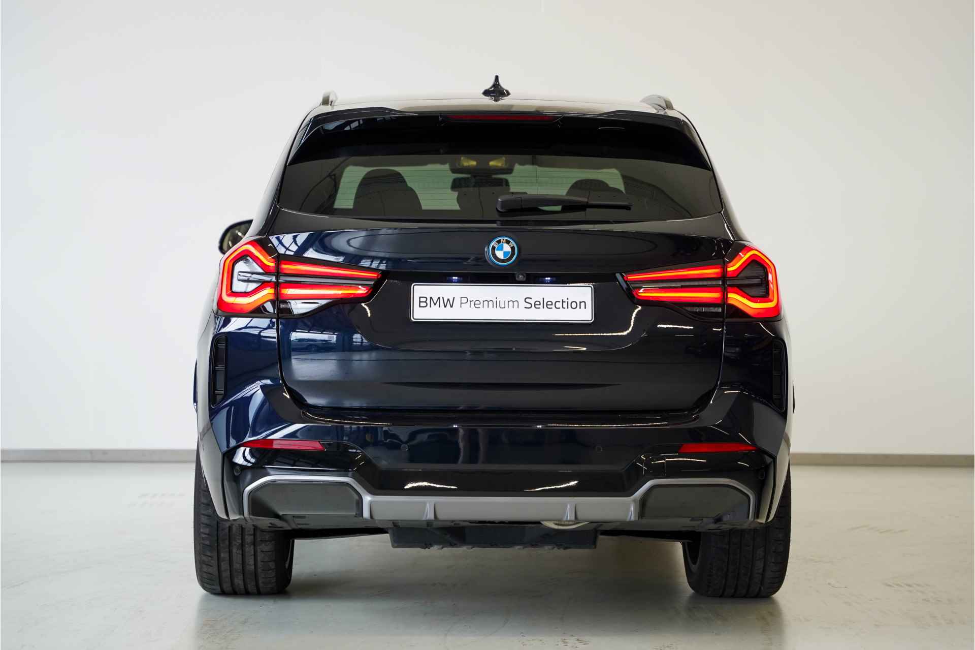 BMW iX3 High Executive M Sportpakket Shadow Line - 9/28