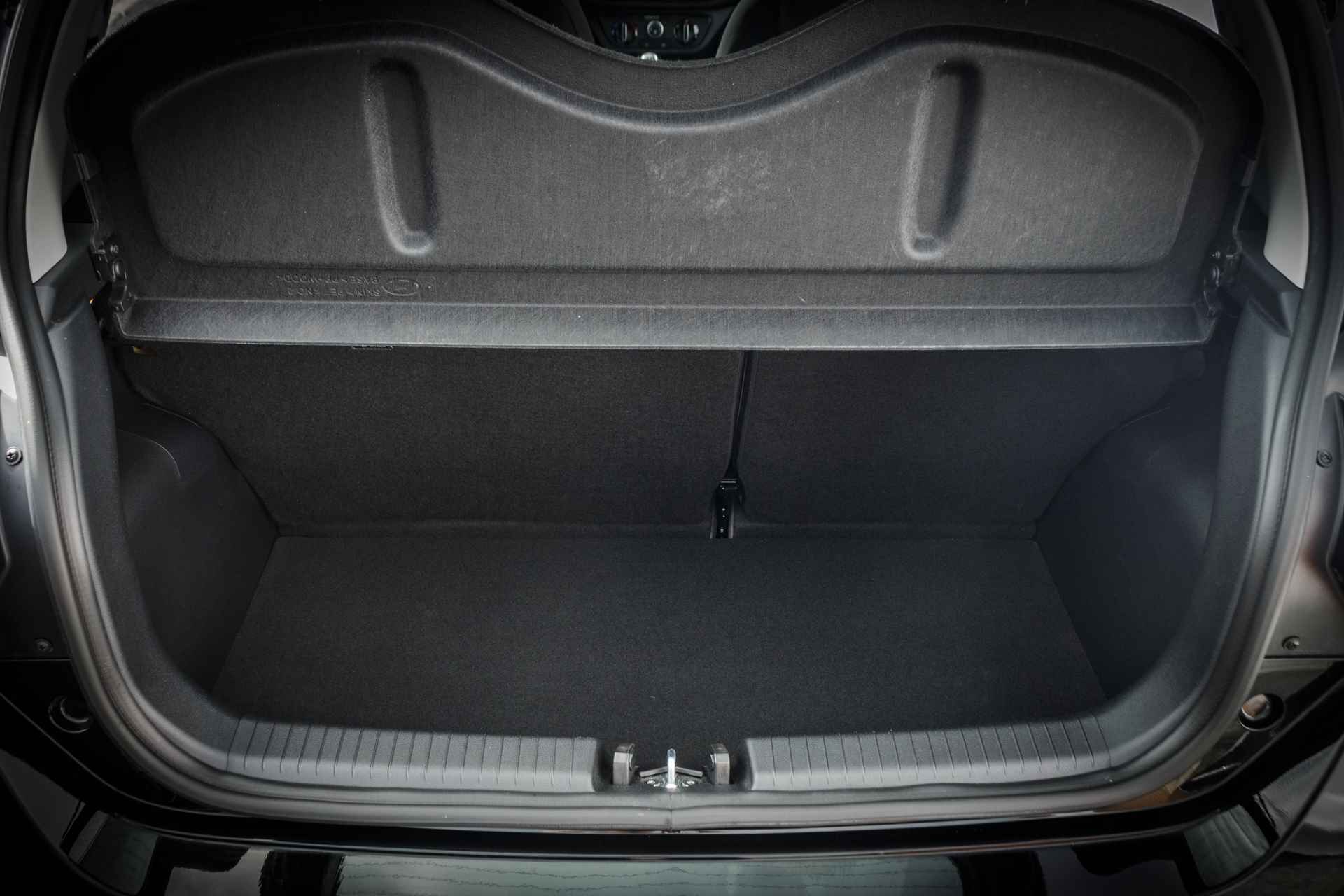 Hyundai i10 1.0 67 PK Comfort Smart 1 EIGN Rijklaar UNIEK !!!! | Airco | Elek. Pakket | Cr control | Navigatie | - 11/24