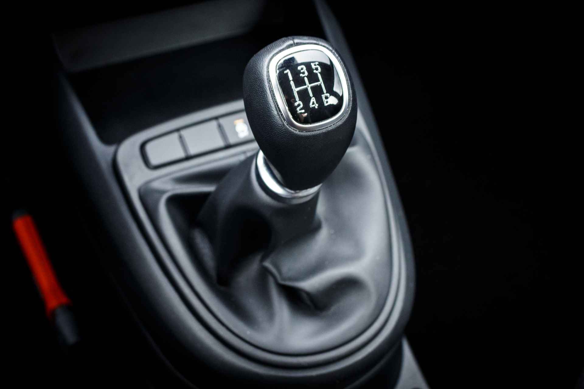 Hyundai i10 1.0 67 PK Comfort Smart 1 EIGN Rijklaar UNIEK !!!! | Airco | Elek. Pakket | Cr control | Navigatie | - 16/24