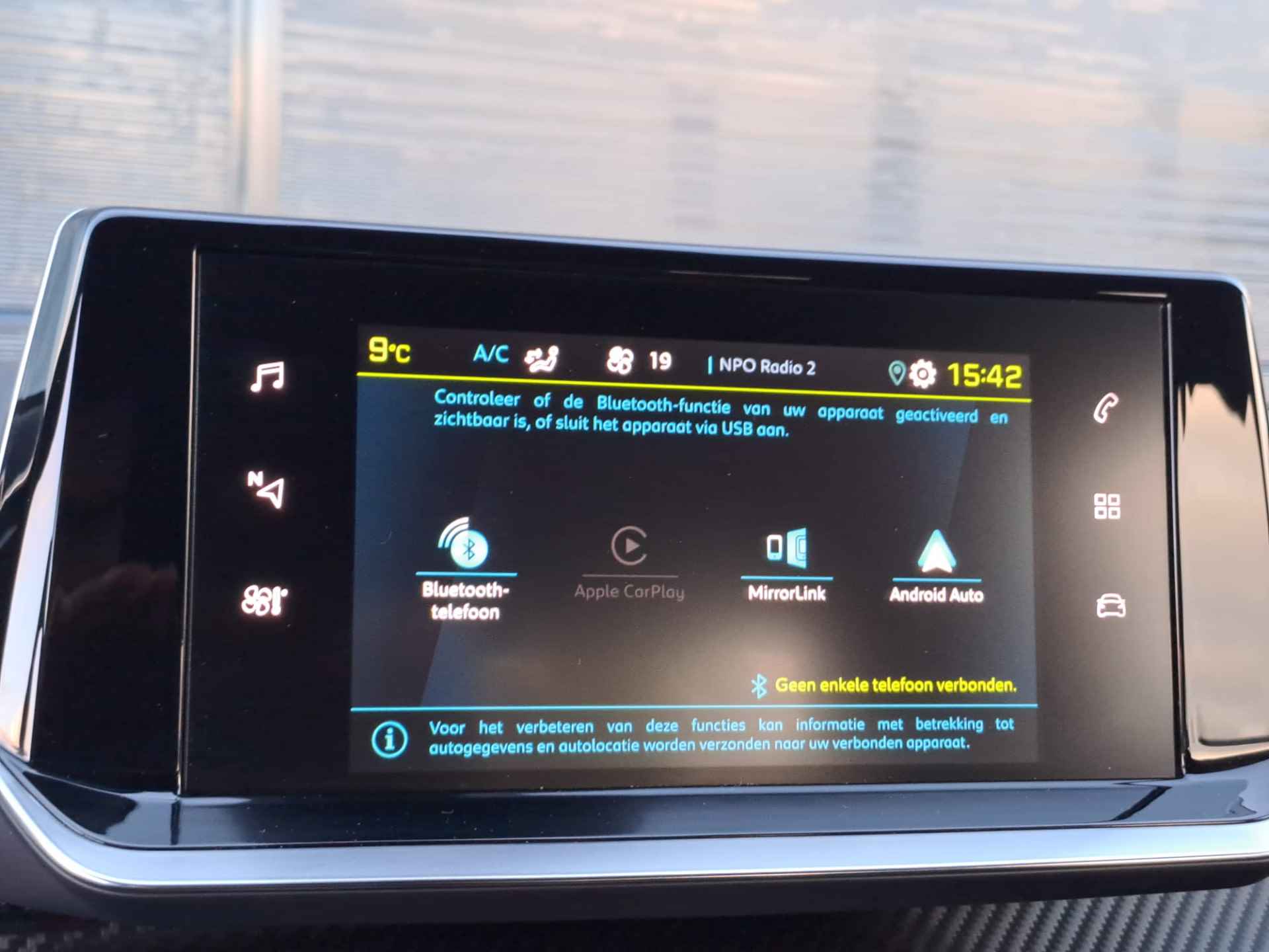 Peugeot e-2008 EV Active Pack 50 kWh | Parkeercamera | Carplay - 20/43