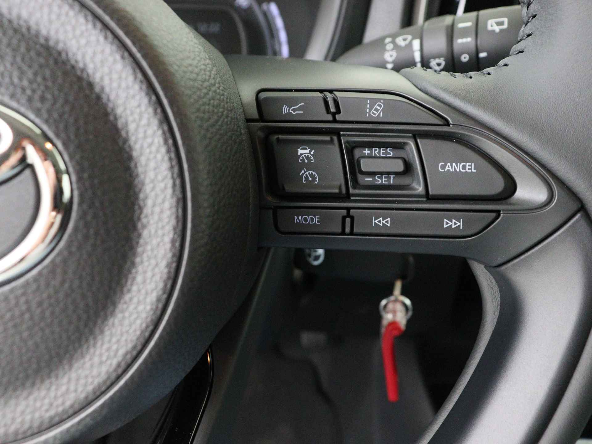 Toyota Aygo X 1.0 VVT-i S-CVT play *demo | Airco | Cruise Control | Apple CarPlay/ Android Auto | - 22/38