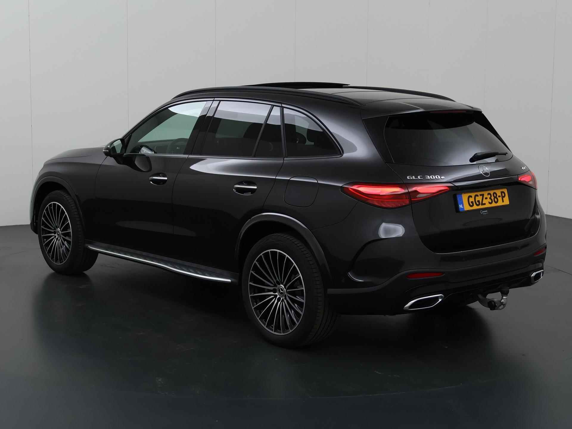 Mercedes-Benz GLC-klasse 300e 4MATIC AMG Line Panorama Schuifdak | Apple Carplay | Night pakket | Memory elek voorzetels | Digital light | 20inch Lm Velgen | 360 camera | Premium pakket - 23/50