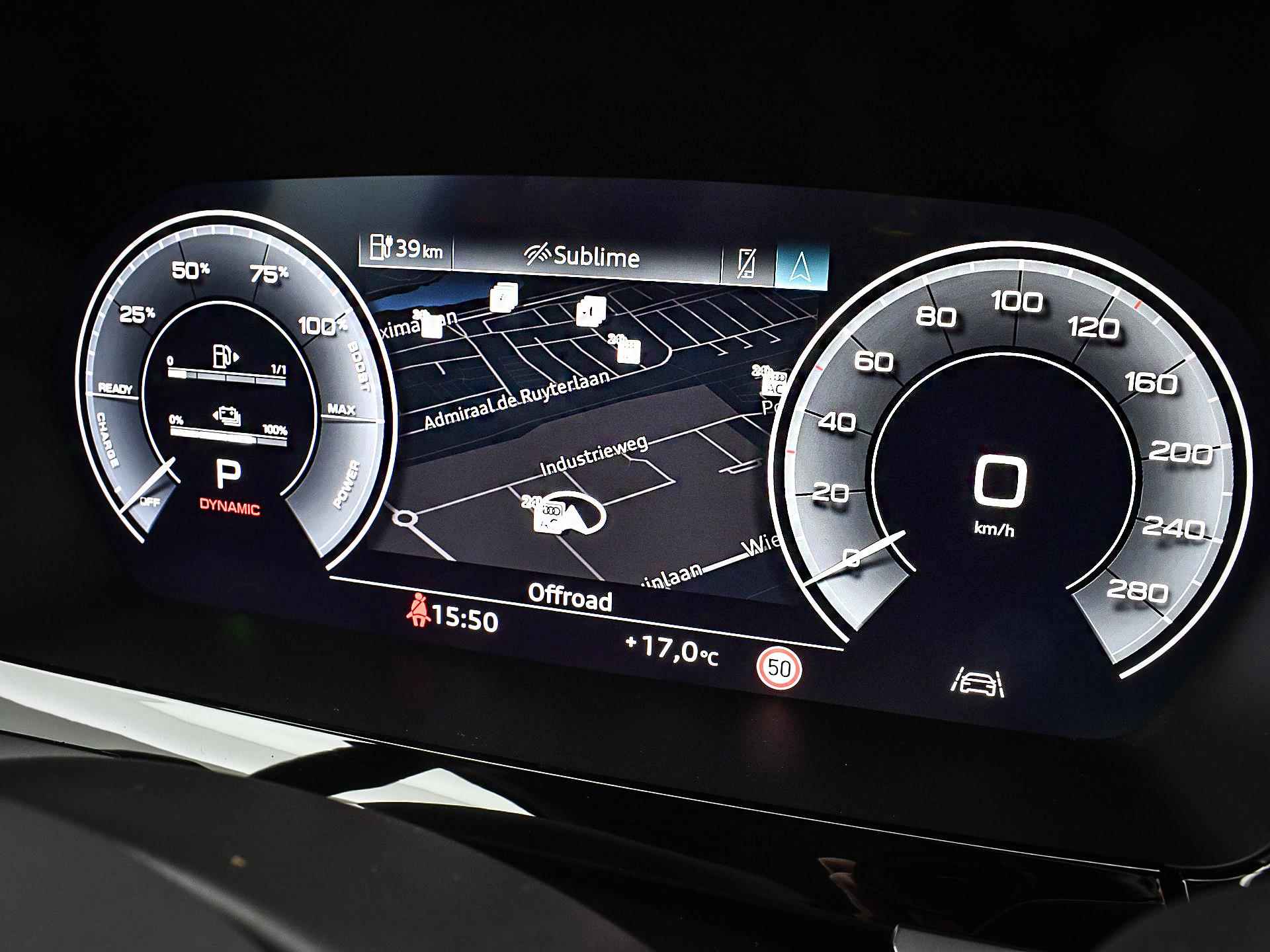 Audi A3 Sportback 40 TFSIe 204pk S-Tronic Business Edition | Panoramadak | Apple Car Play | Parkeerassistent | Elek. Achterklep | Cruise Control | P-Sensoren | Clima | 12 maanden BOVAG Garantie - 16/30