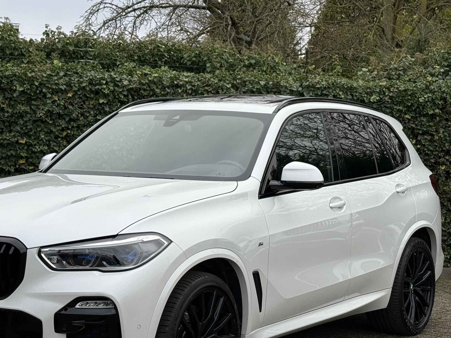 BMW X5 xDrive40i High Exe | 22" | M-Sport | Luchtvering | Harman/kardon | Standkachel - 4/40