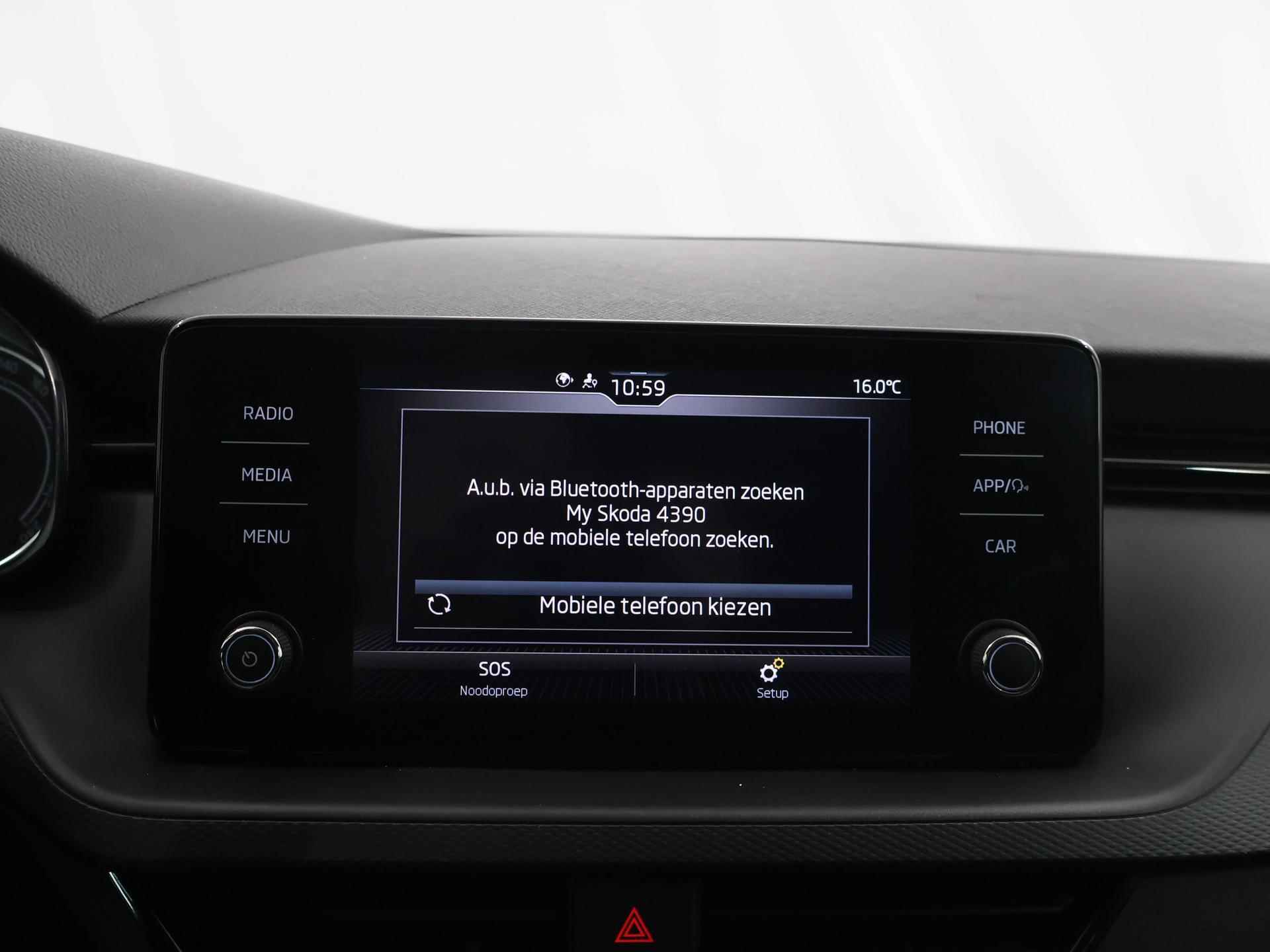 Skoda Scala 1.0 TSI Ambition | Climate Control | Parkeersensoren | Bluetooth | Trekhaak | Navigatie via CarPlay | Cruise Controle | NL Auto | - 18/40