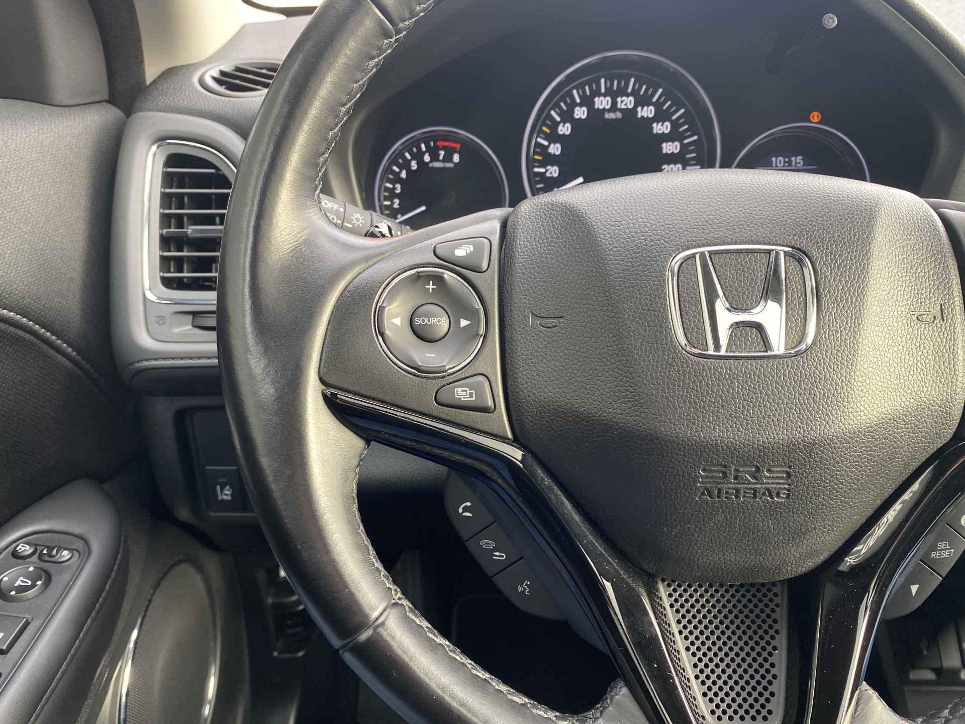 Honda HR-V 1.5 i-VTEC Executive AUT. | dealer onderhouden | navigatie | panoramadak | camera | keyless go - 37/44