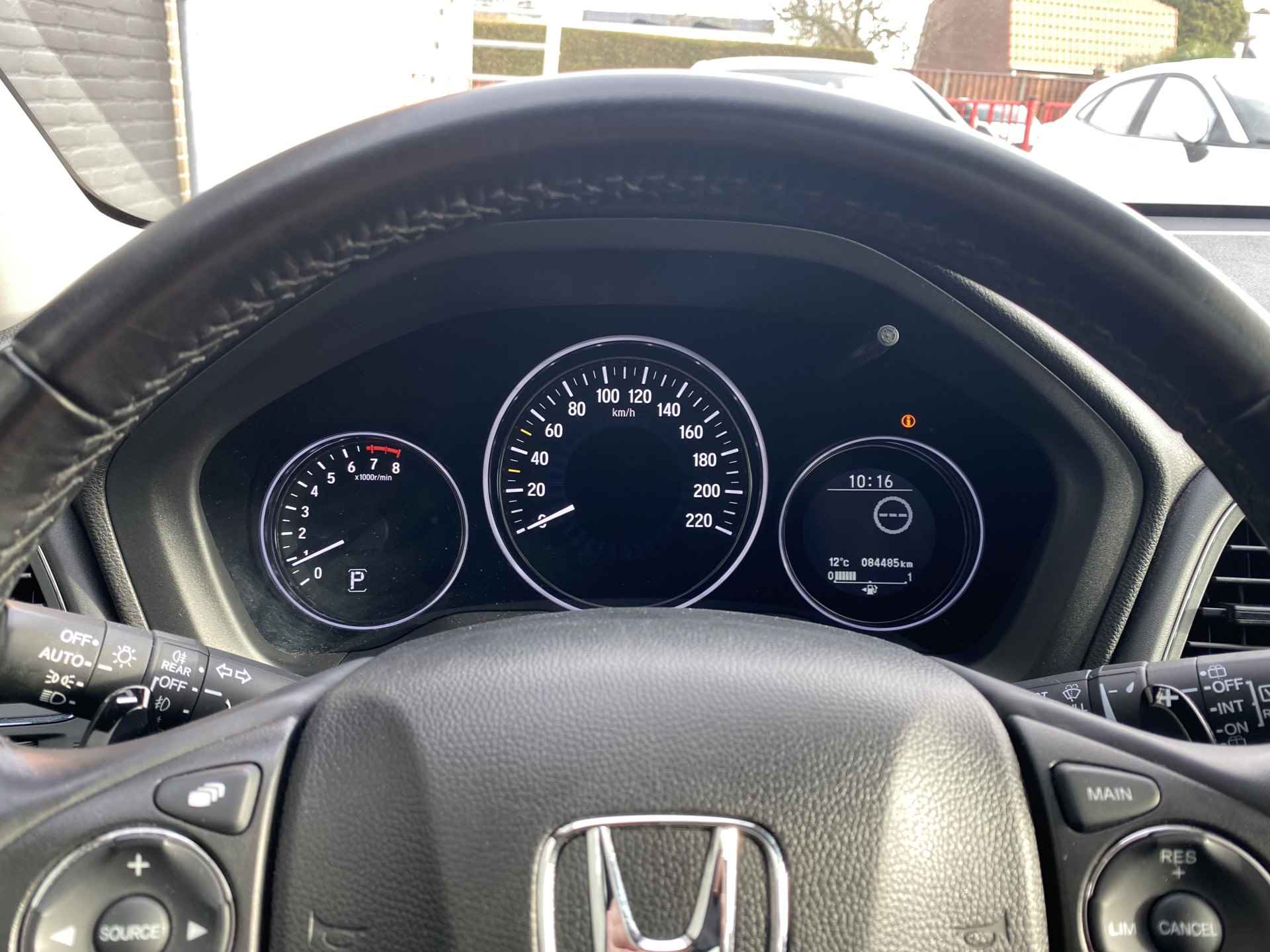 Honda HR-V 1.5 i-VTEC Executive AUT. | dealer onderhouden | navigatie | panoramadak | camera | keyless go - 43/44