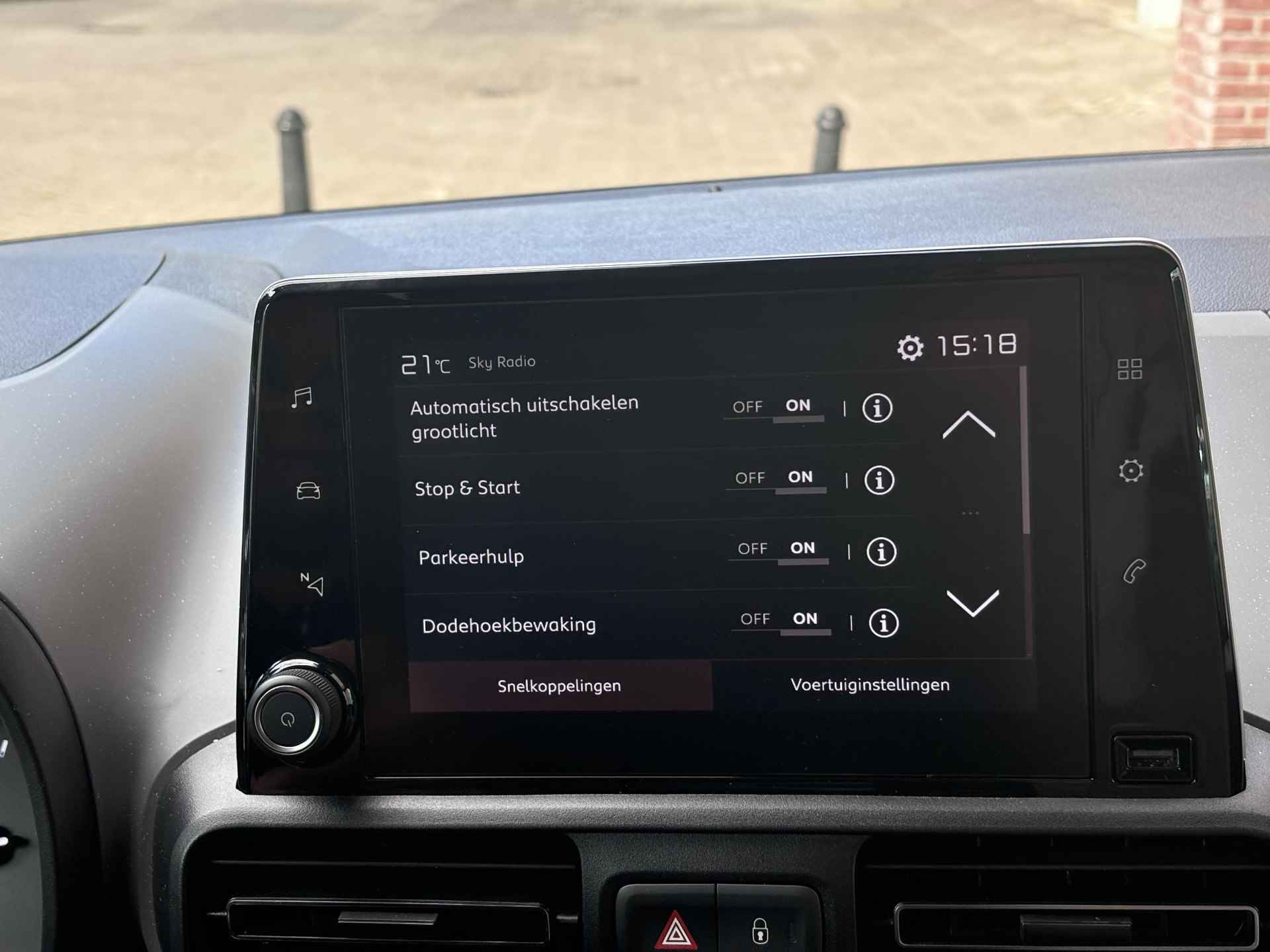 Citroën Berlingo MPV Feel Pack 1.2 Turbo 130pk EAT8 AUTOMAAT | CAMERA | CLIMA | CRUISE | APPLE CARPLAY / ANDROID AUTO | DAB+ - 32/57