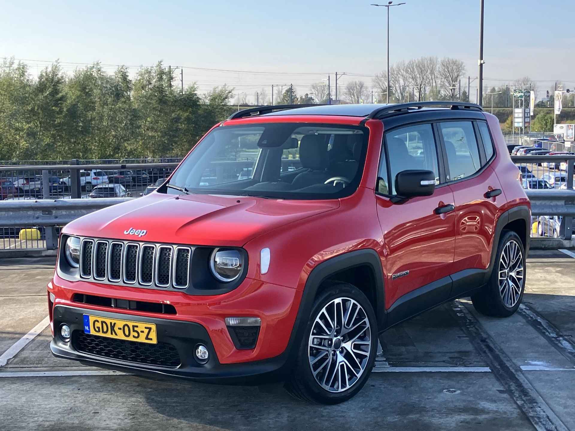 Jeep Renegade 1.5T e-Hybrid Summit Schuifdak / 19" Velgen - 28/55