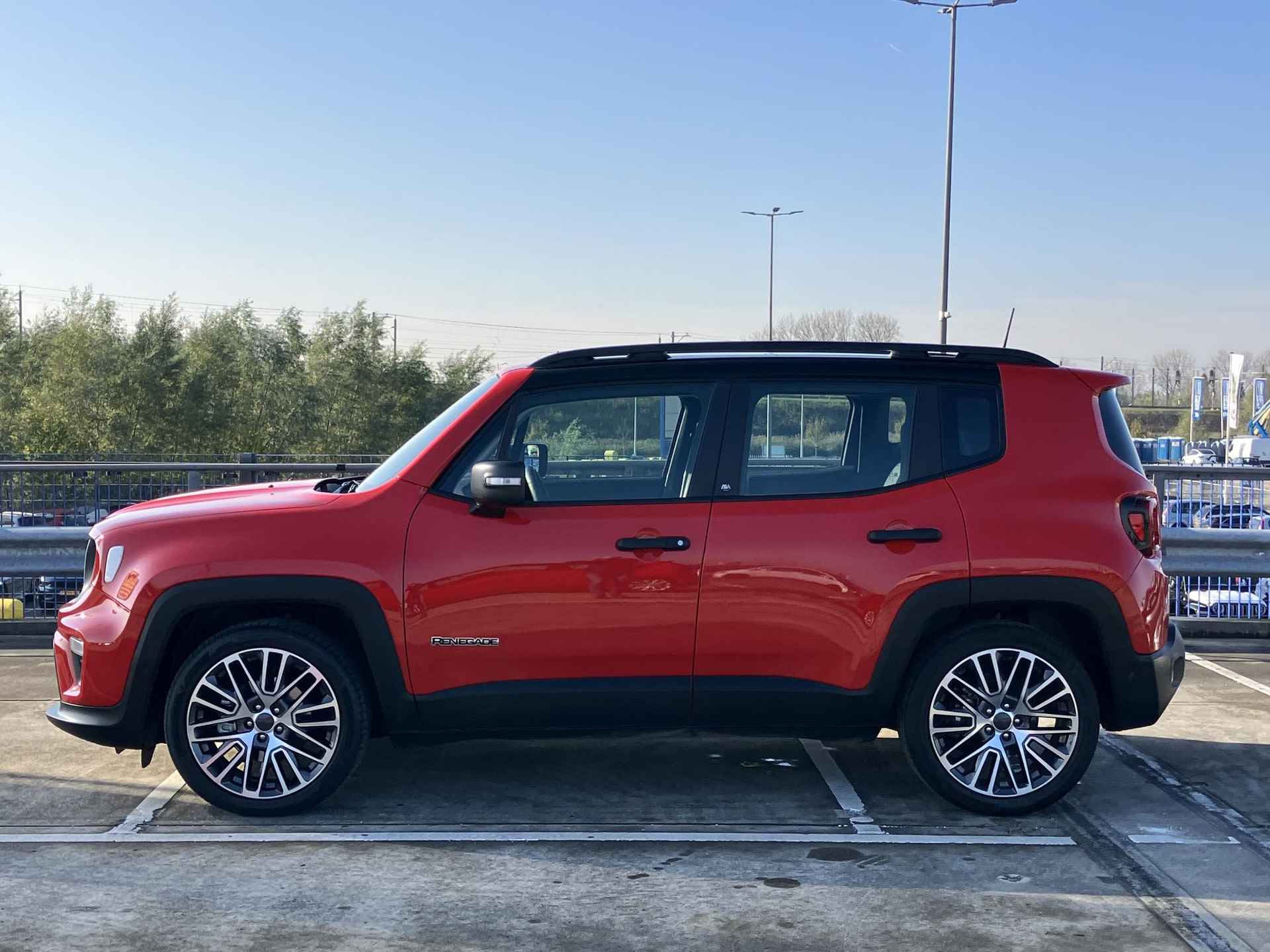 Jeep Renegade 1.5T e-Hybrid Summit Schuifdak / 19" Velgen - 36/55