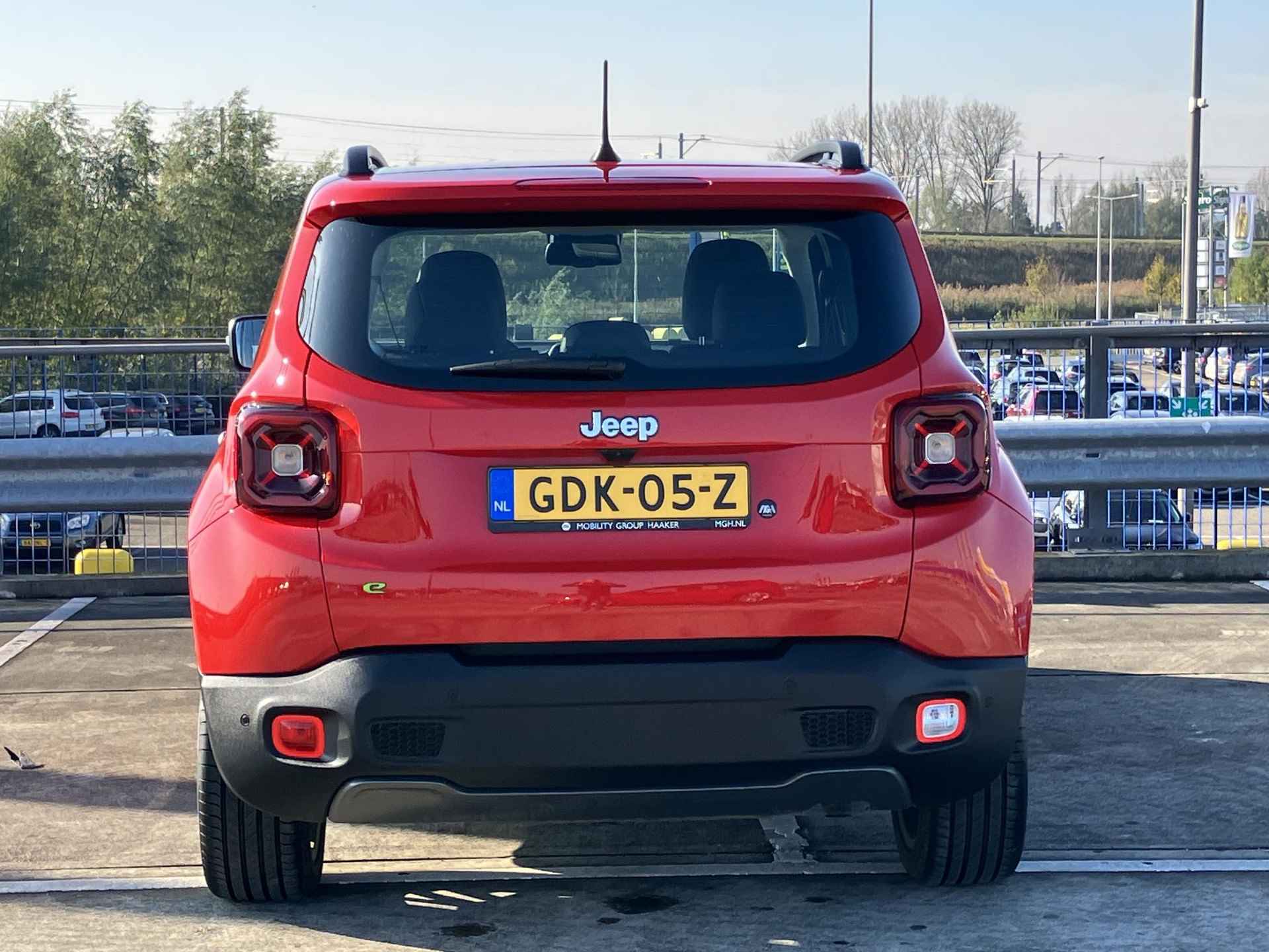 Jeep Renegade 1.5T e-Hybrid Summit Schuifdak / 19" Velgen - 38/55