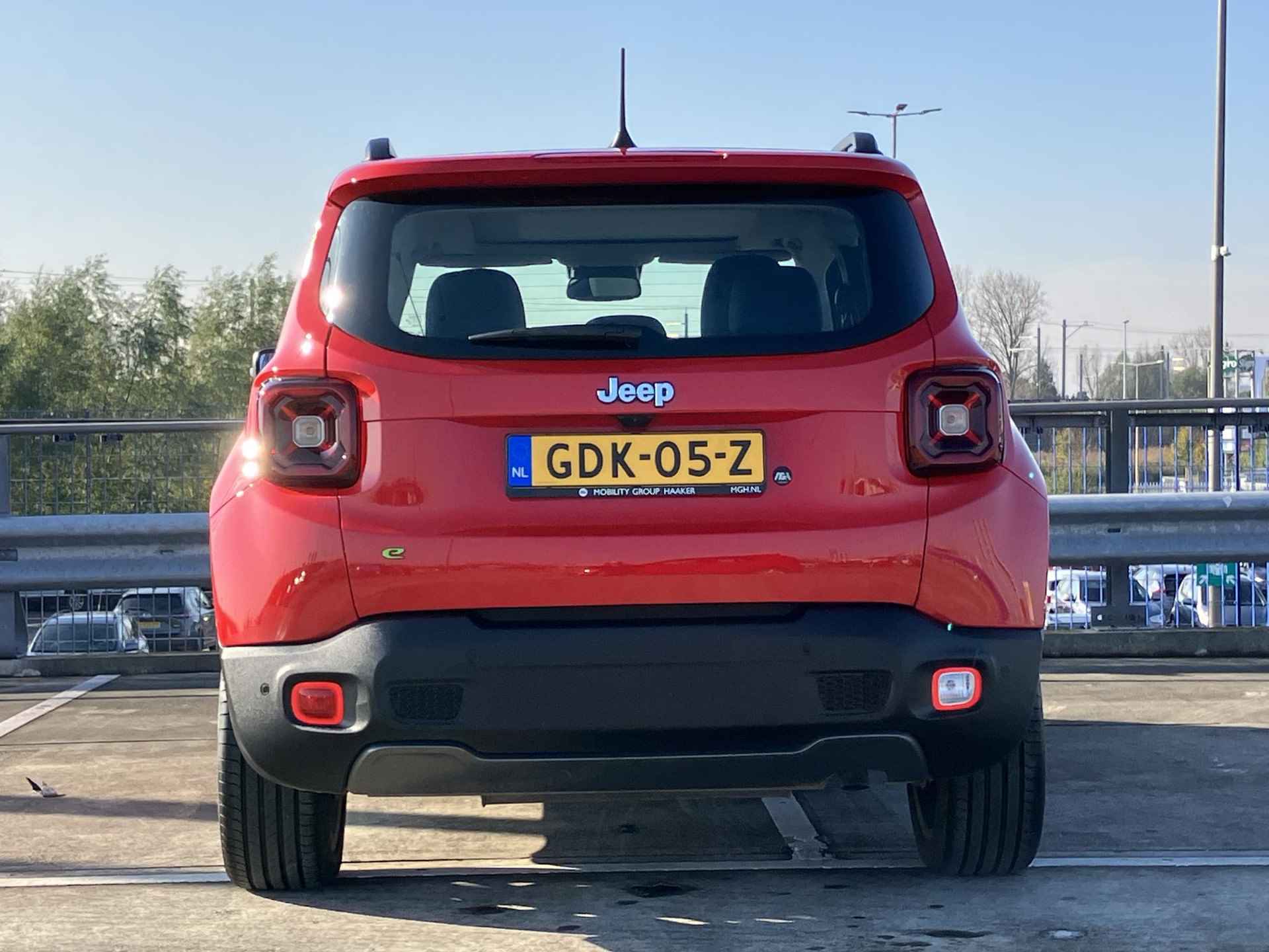 Jeep Renegade 1.5T e-Hybrid Summit Schuifdak / 19" Velgen - 55/55