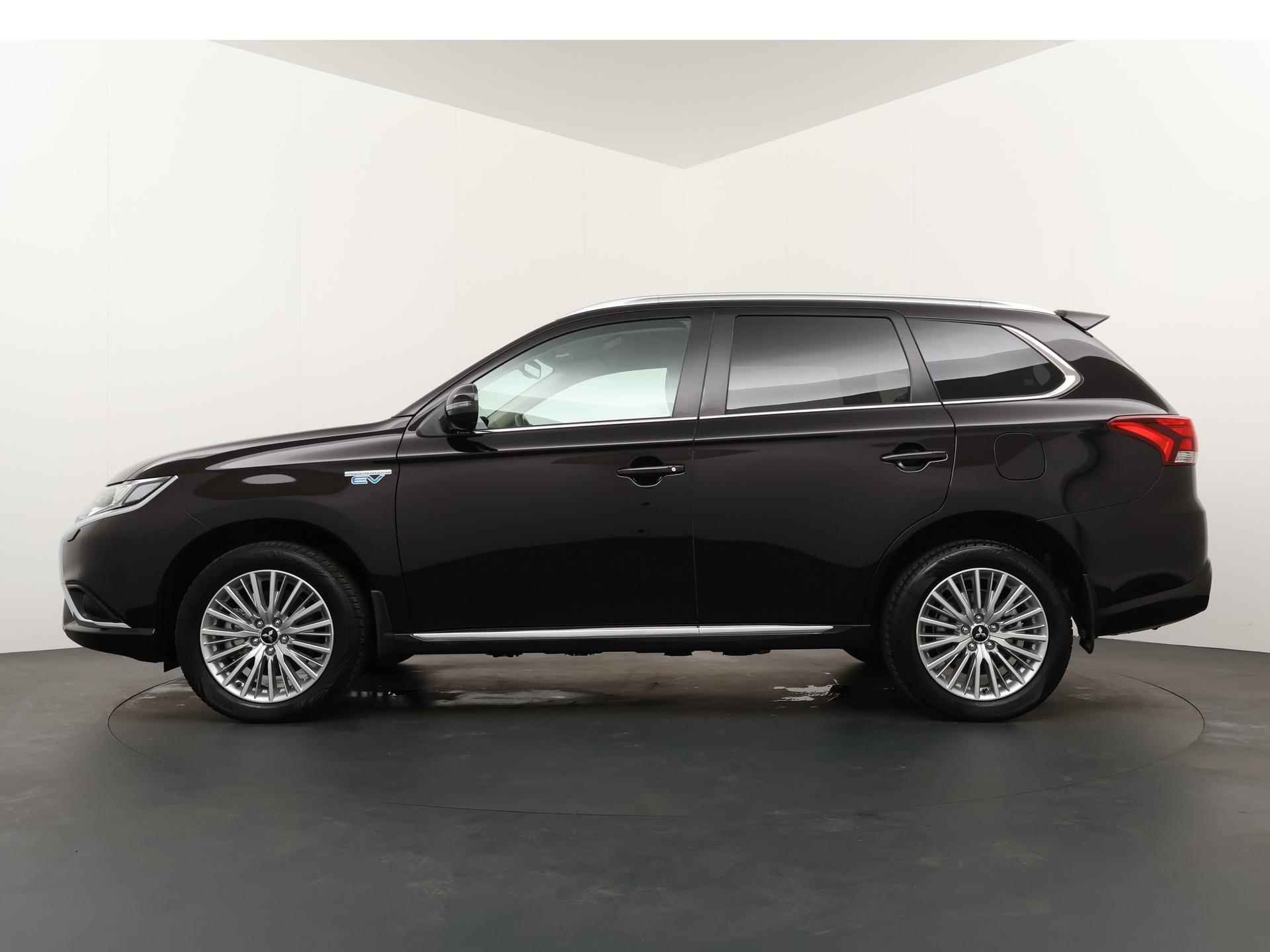 Mitsubishi Outlander 2.4 PHEV Pure+ - 2/31