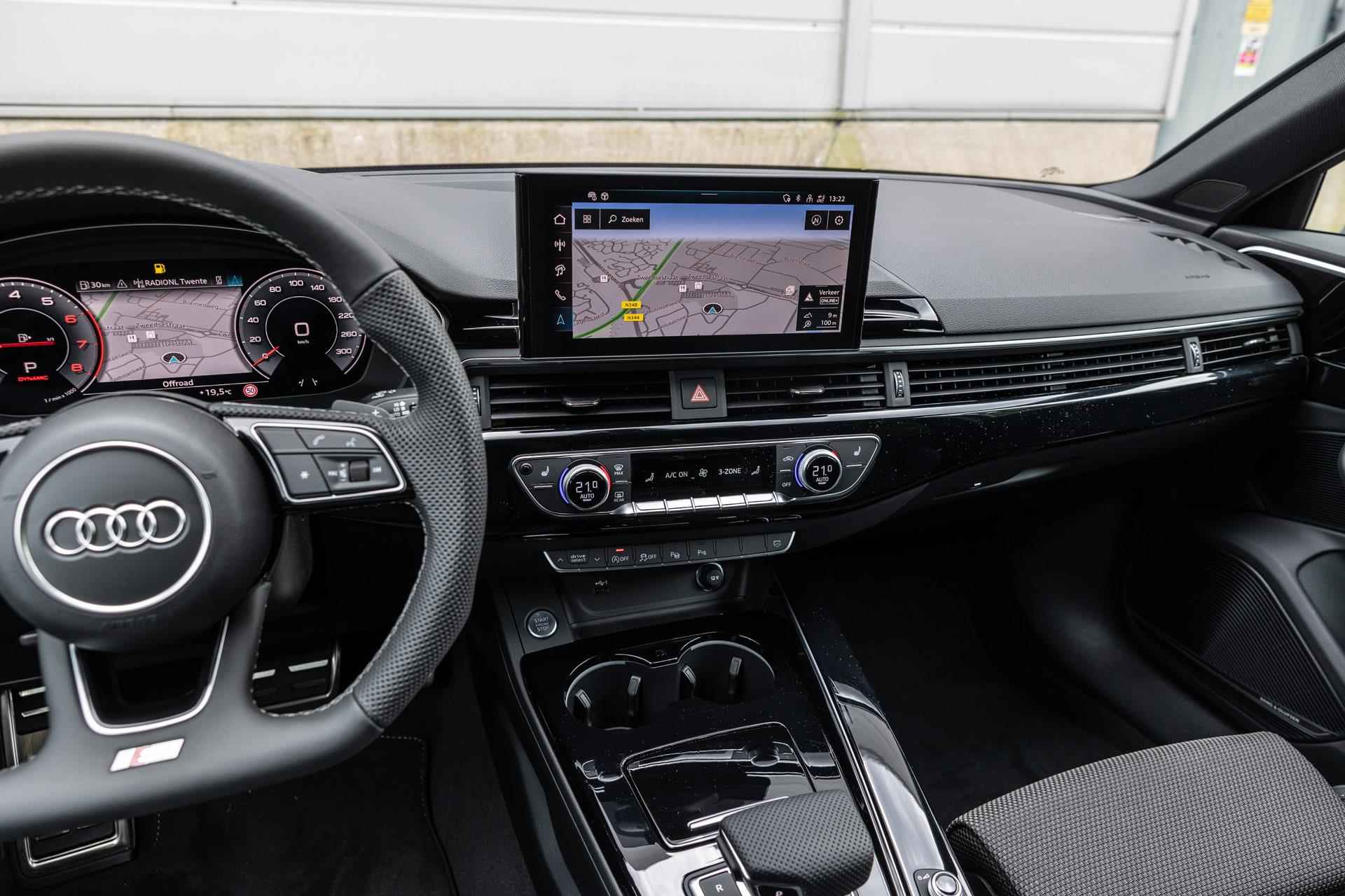 Audi A4 Avant 35 TFSI 150pk S Edition Competition | Panoramadak | Stoelverwarming - 32/48