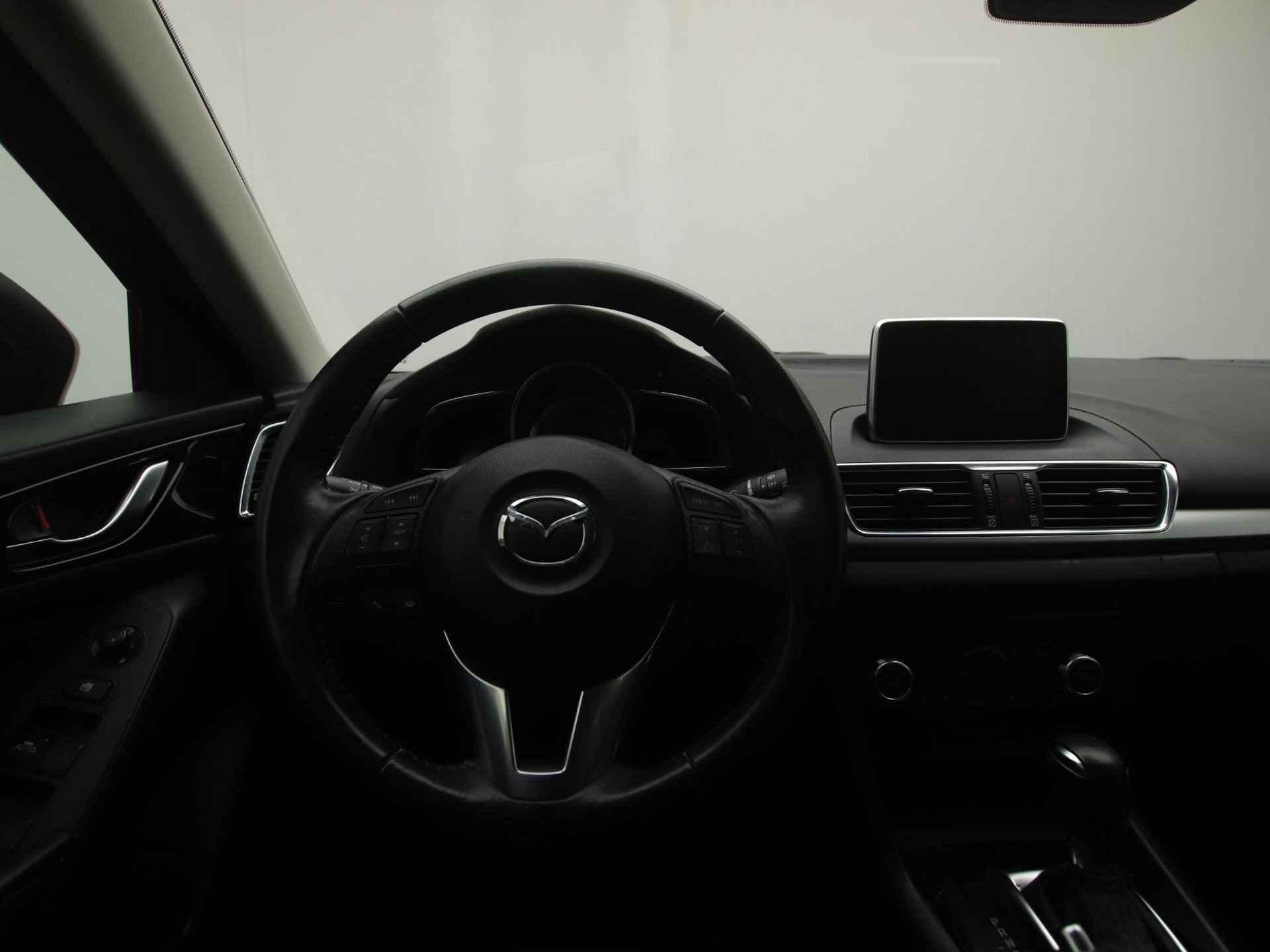 Mazda 3 2.0 SkyActiv-G GT-M automaat met afneembare trekhaak : dealer onderhouden - 24/49