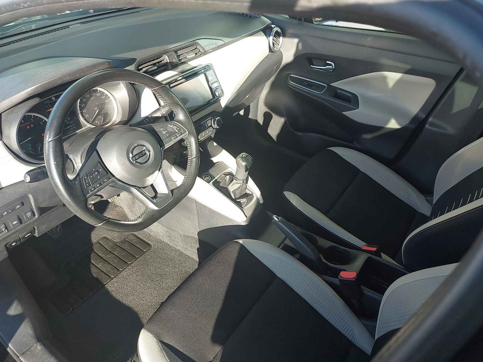 Nissan Micra 0.9 IG-T Tekna | 360-Camera | Parkeersensoren achter | Dodehoek detectie | Bose-audio | Stoelverwarming | Navigatie | Apple Carplay/Android auto | Automatische regen/lichtsensor | - 16/41