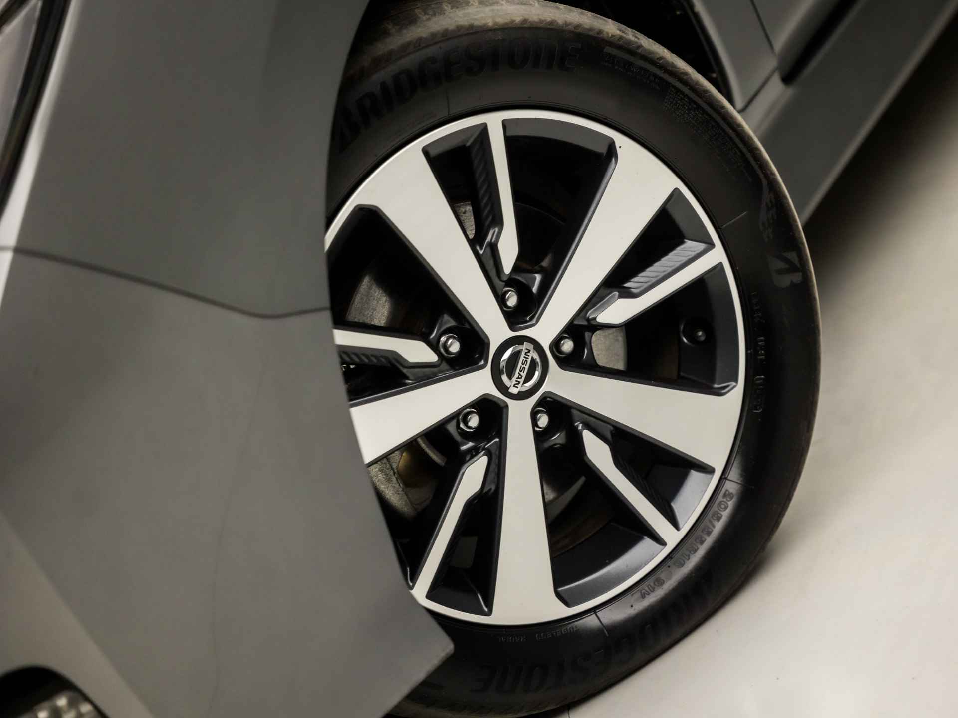 Nissan Leaf Acenta 40 kWh 150Pk Automaat (APPLE CARPLAY, GROOT NAVI, STOELVERWARMING, CAMERA, SPORTSTOELEN, ADAPTIVE CRUISE, DAB+, CRUISE, LM VELGEN, NIEUWE APK, NIEUWSTAAT) - 35/38