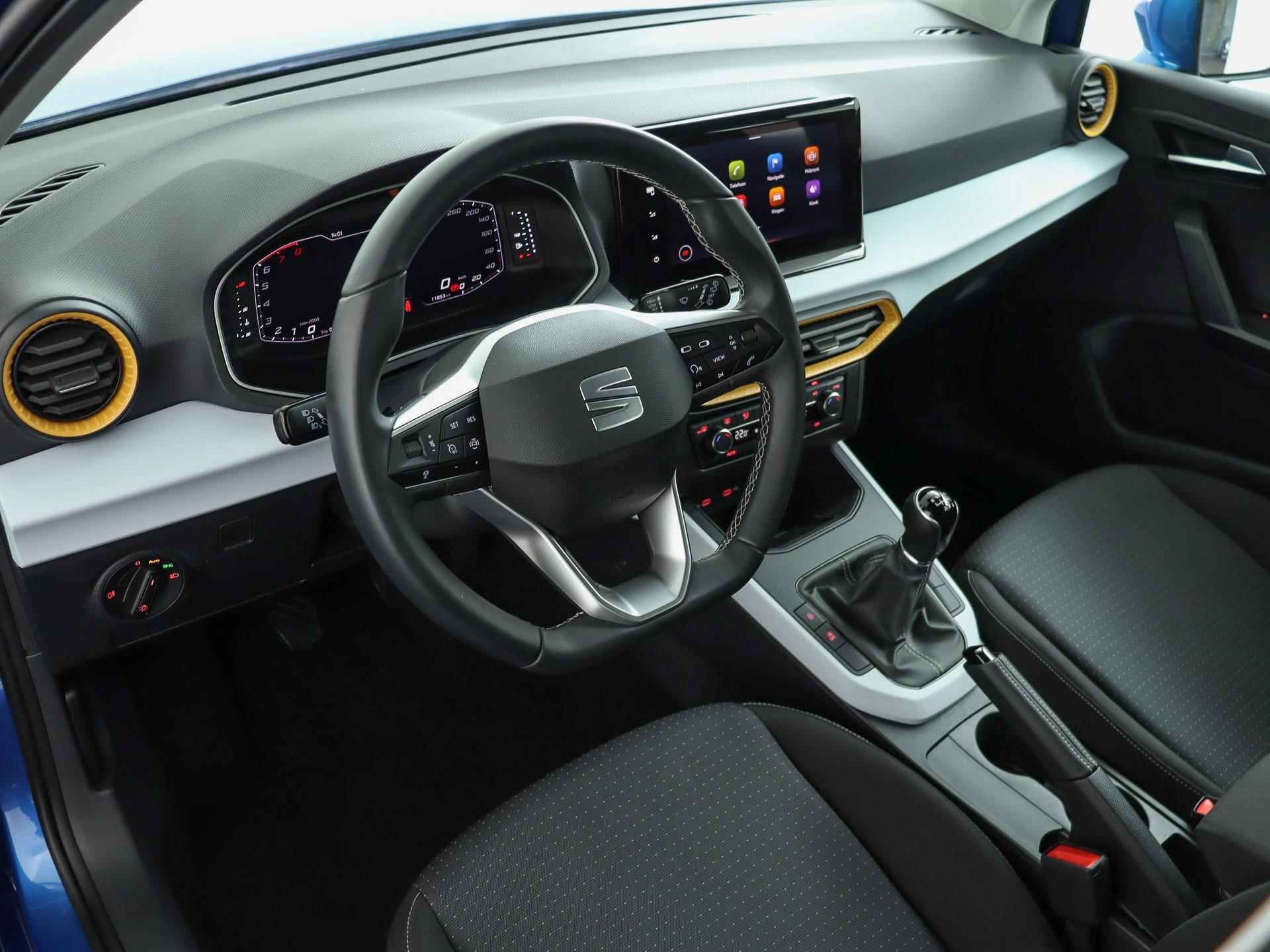 SEAT Arona 1.0 TSI 95pk Style | Navigatie | Adaptive Cruise | Parkeerhulp | DAB | Apple CarPlay | - 3/41