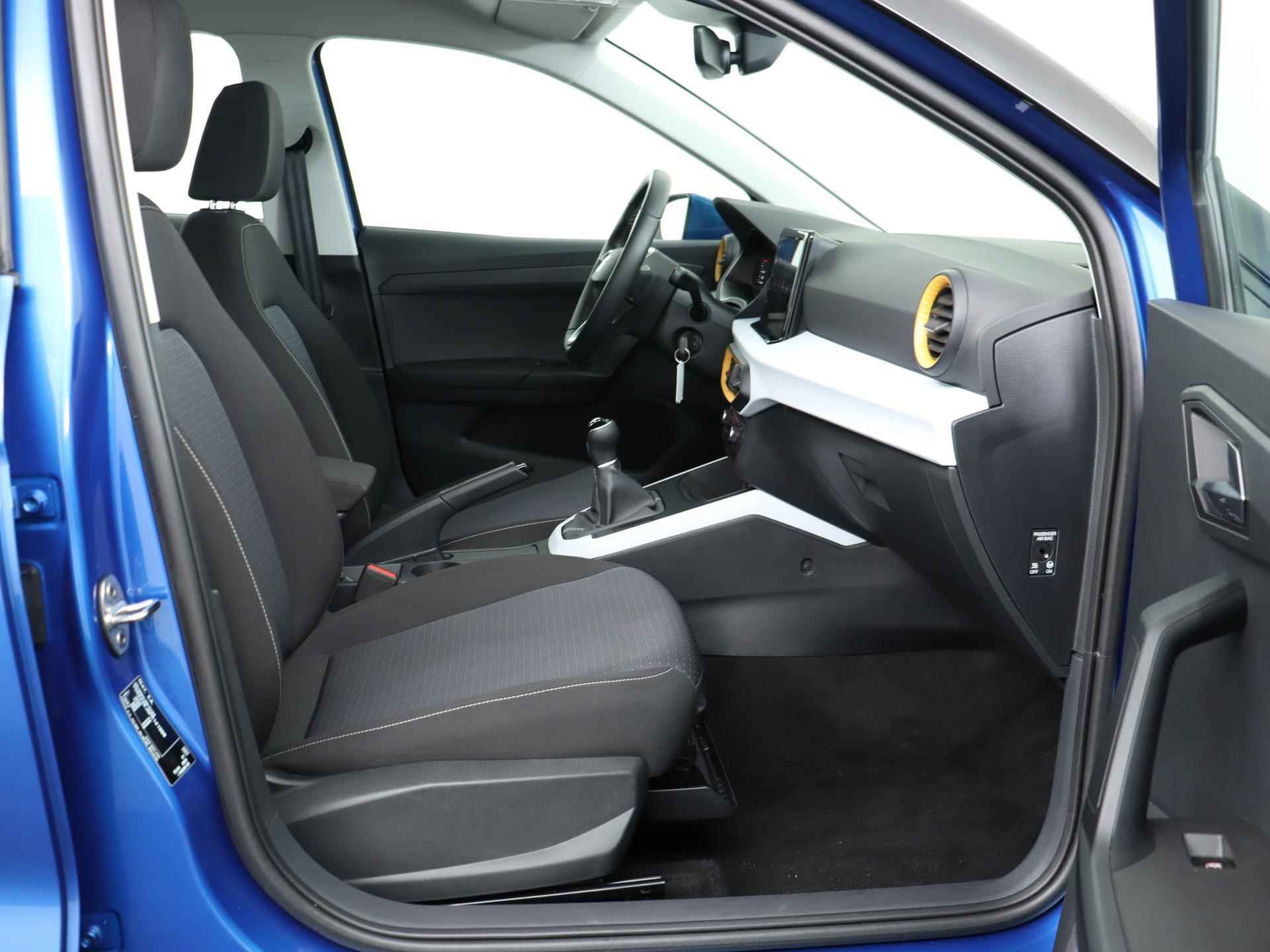SEAT Arona 1.0 TSI 95pk Style | Navigatie | Adaptive Cruise | Parkeerhulp | DAB | Apple CarPlay | - 18/41