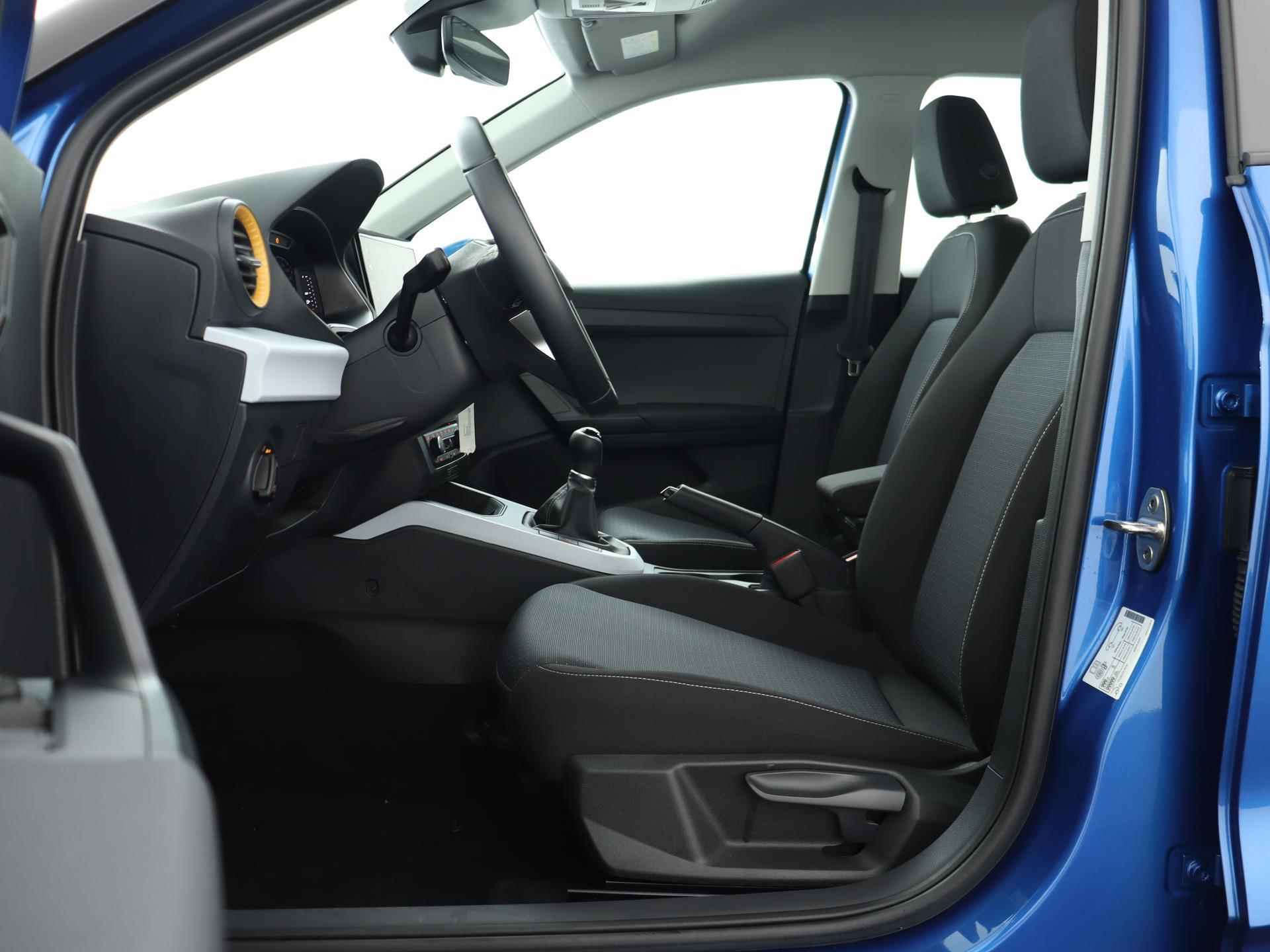 SEAT Arona 1.0 TSI 95pk Style | Navigatie | Adaptive Cruise | Parkeerhulp | DAB | Apple CarPlay | - 21/41