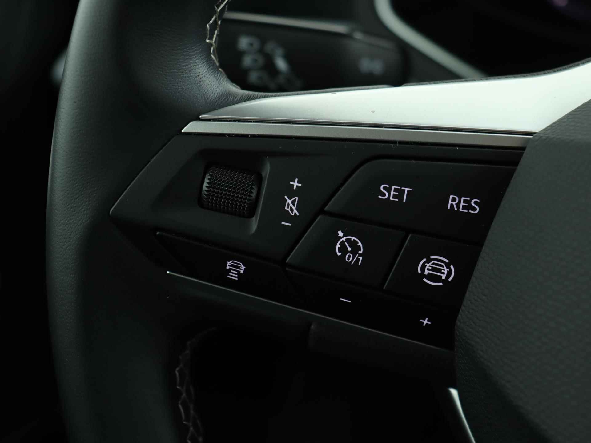 SEAT Arona 1.0 TSI 95pk Style | Navigatie | Adaptive Cruise | Parkeerhulp | DAB | Apple CarPlay | - 27/41