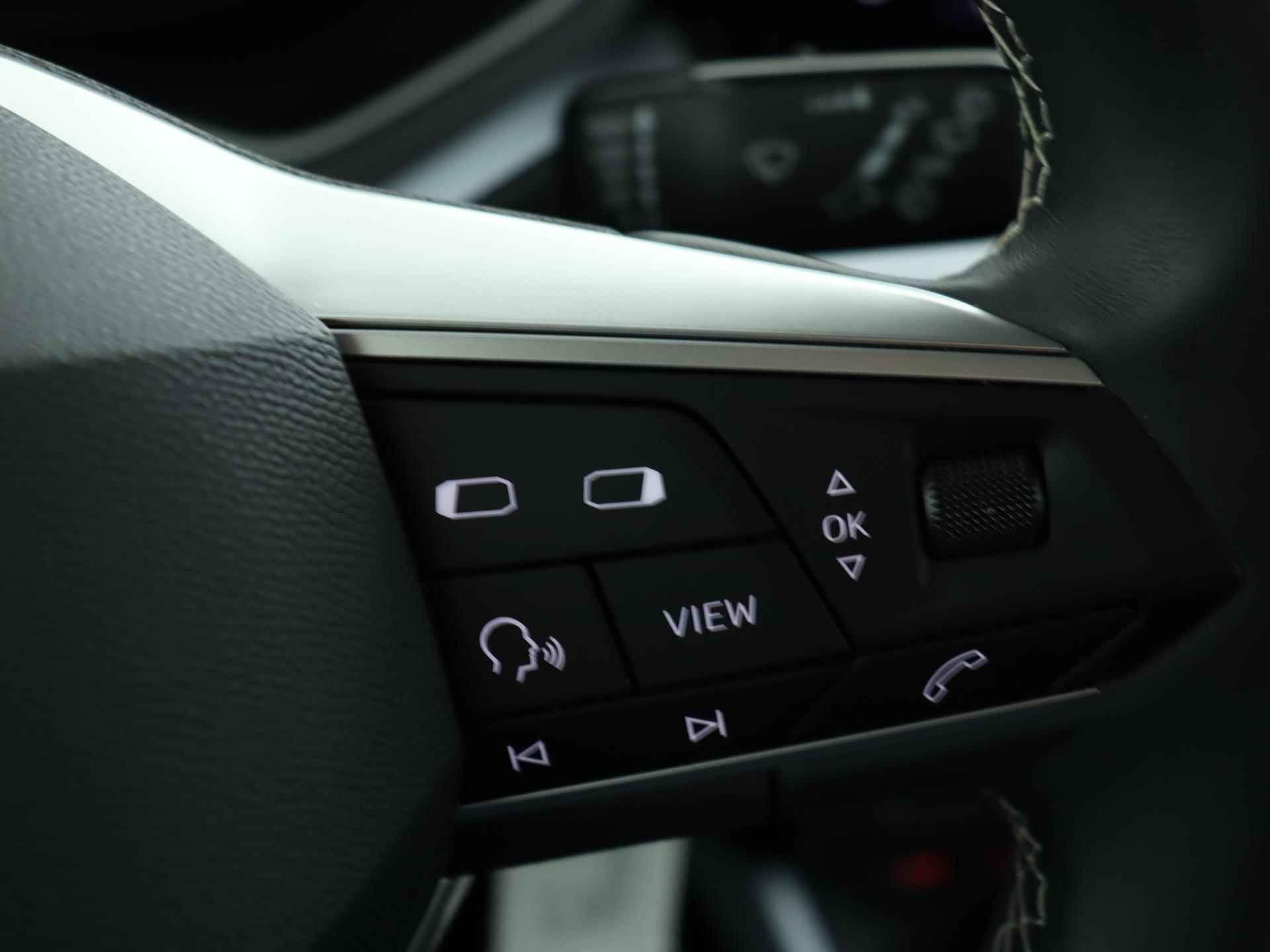 SEAT Arona 1.0 TSI 95pk Style | Navigatie | Adaptive Cruise | Parkeerhulp | DAB | Apple CarPlay | - 28/41