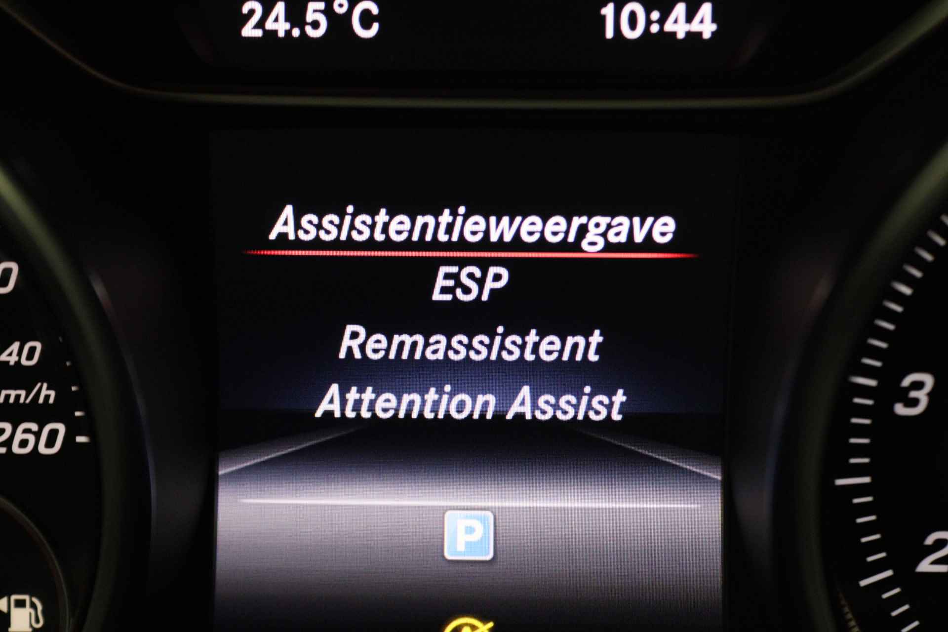 Mercedes-Benz CLA-Klasse Shooting Brake 180 Business Solution LED, Camera, Apple CarPlay, Navigatie, Cruise, Stoelverwarming, 18'' - 29/44