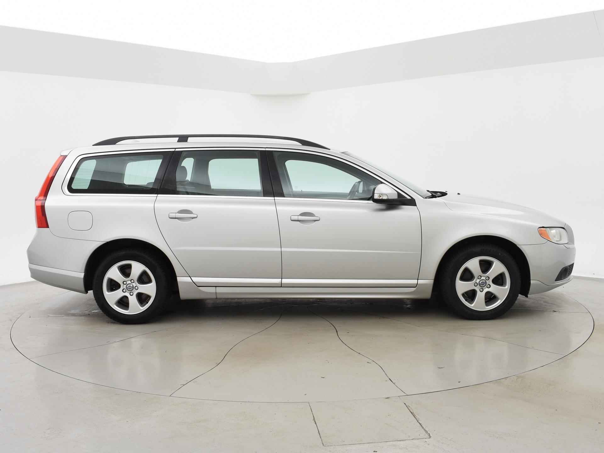 Volvo V70 2.0I 146 PK AUTOMAAT + TREKHAAK | STOELVERWARMING VOOR + ACHTER - 13/29