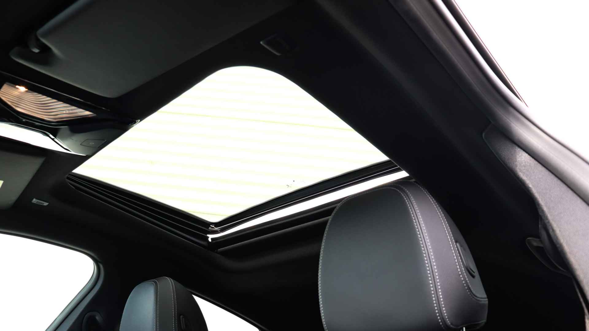 BMW i4 M50 High Executive M-Sport | Stoelventilatie | Harman/Kardon | Schuifdak | Head-up | Laserlight | Trekhaak | - 9/37