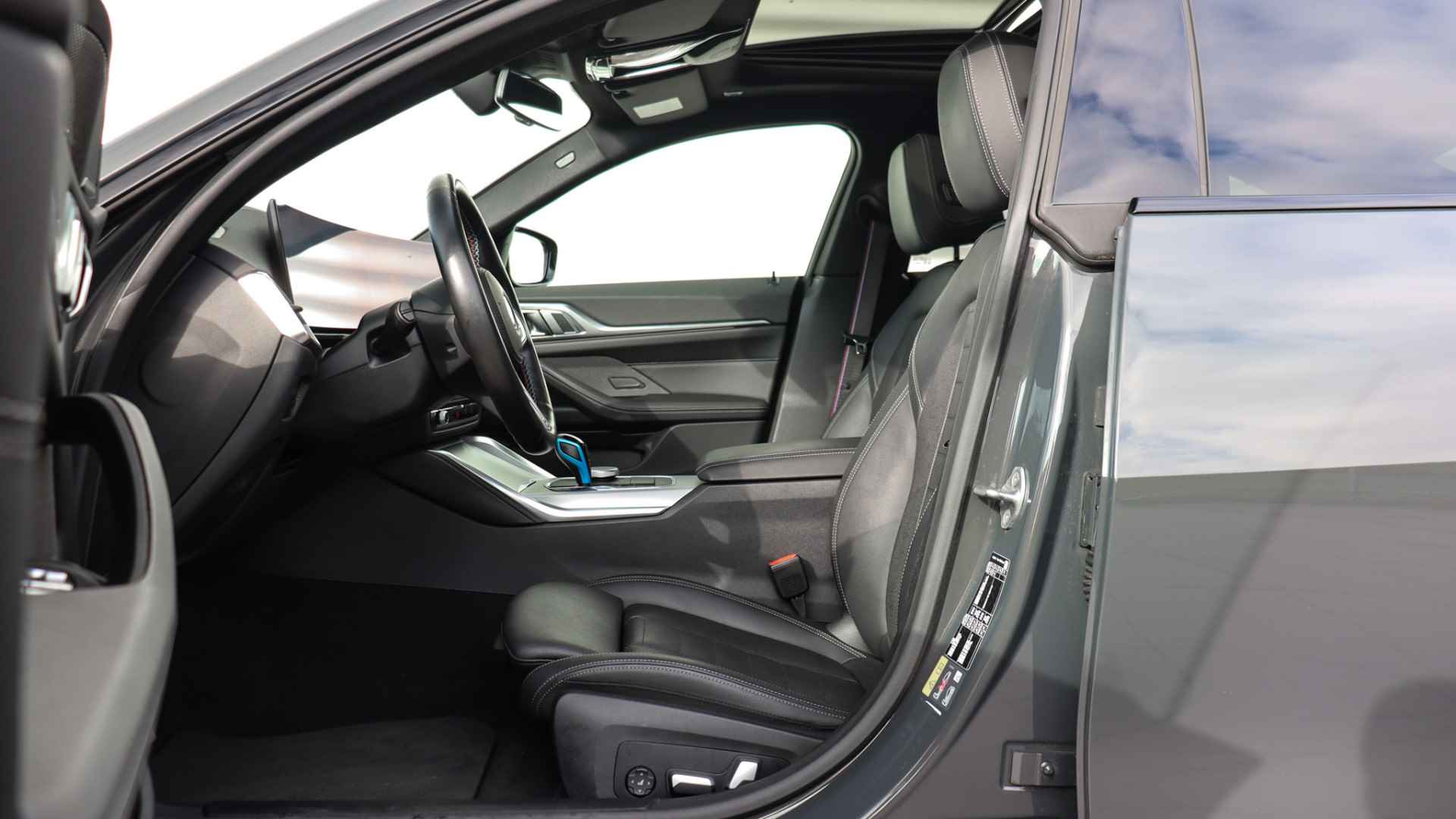 BMW i4 M50 High Executive M-Sport | Stoelventilatie | Harman/Kardon | Schuifdak | Head-up | Laserlight | Trekhaak | - 29/37