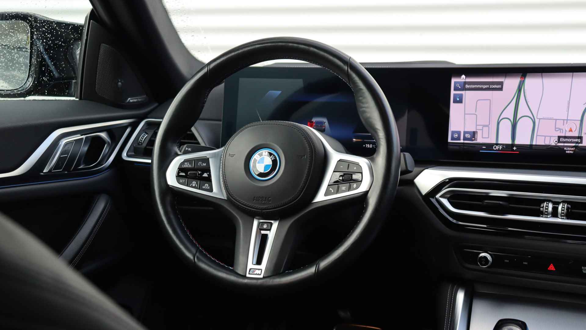 BMW i4 M50 High Executive M-Sport | Stoelventilatie | Harman/Kardon | Schuifdak | Head-up | Laserlight | Trekhaak | - 36/37