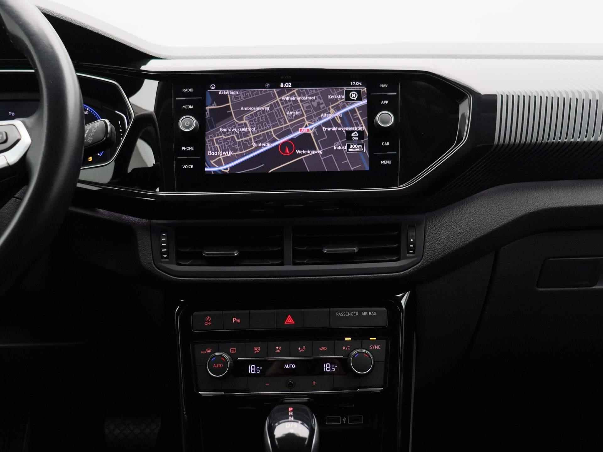 Volkswagen T-Cross 1.0 TSI Style 115PK automaat | Navigatie | Digitale cockpit | Led verlichting | 18 inch velgen | Parkeersensoren | Climate Control | App Connect | Elektrisch inklapbare spiegels | Draadloos opladen telefoon - 10/36