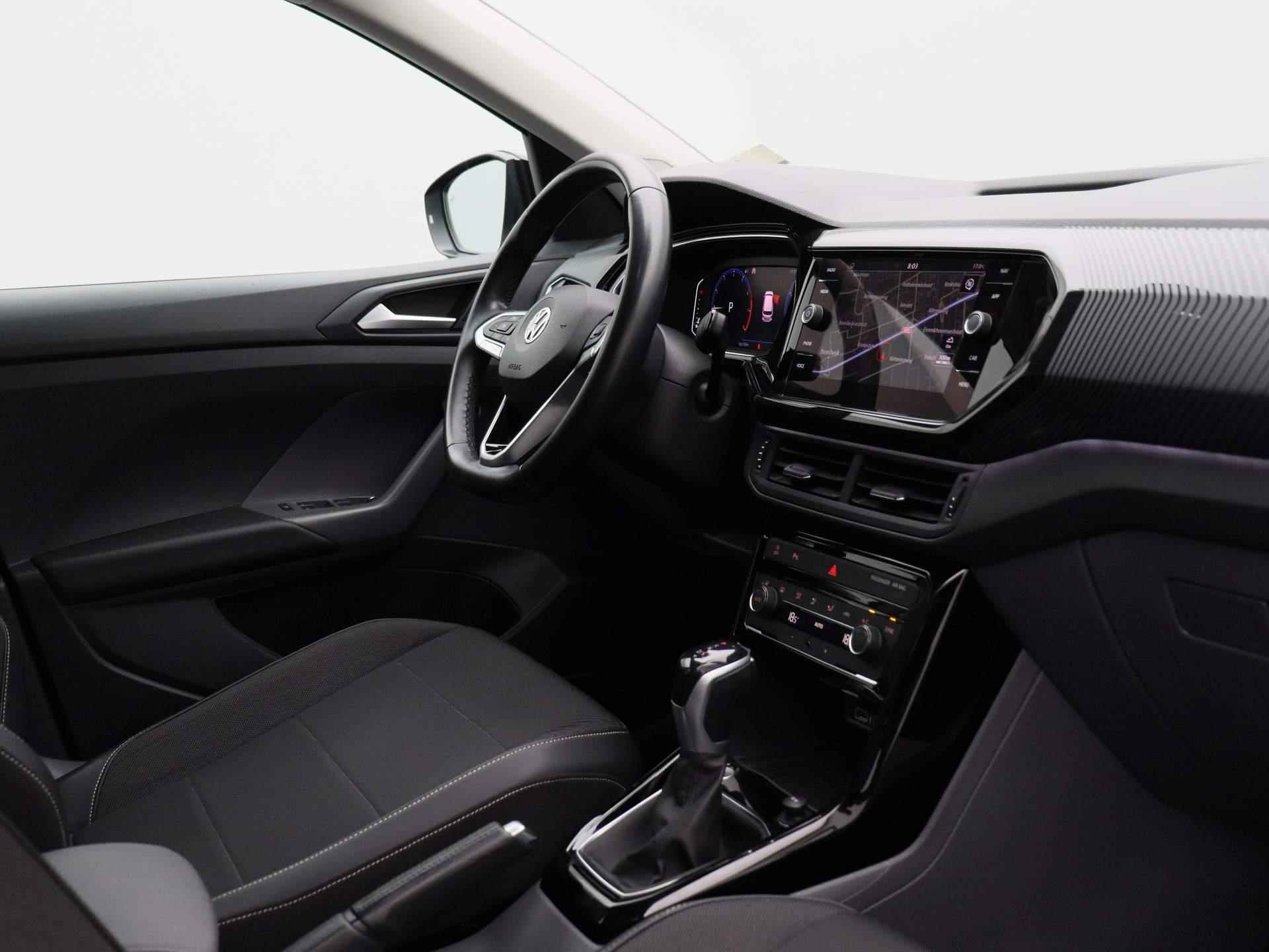 Volkswagen T-Cross 1.0 TSI Style 115PK automaat | Navigatie | Digitale cockpit | Led verlichting | 18 inch velgen | Parkeersensoren | Climate Control | App Connect | Elektrisch inklapbare spiegels | Draadloos opladen telefoon - 28/36