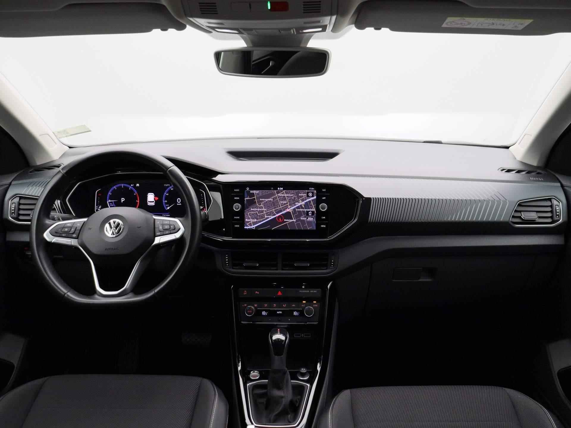 Volkswagen T-Cross 1.0 TSI Style 115PK automaat | Navigatie | Digitale cockpit | Led verlichting | 18 inch velgen | Parkeersensoren | Climate Control | App Connect | Elektrisch inklapbare spiegels | Draadloos opladen telefoon - 31/36