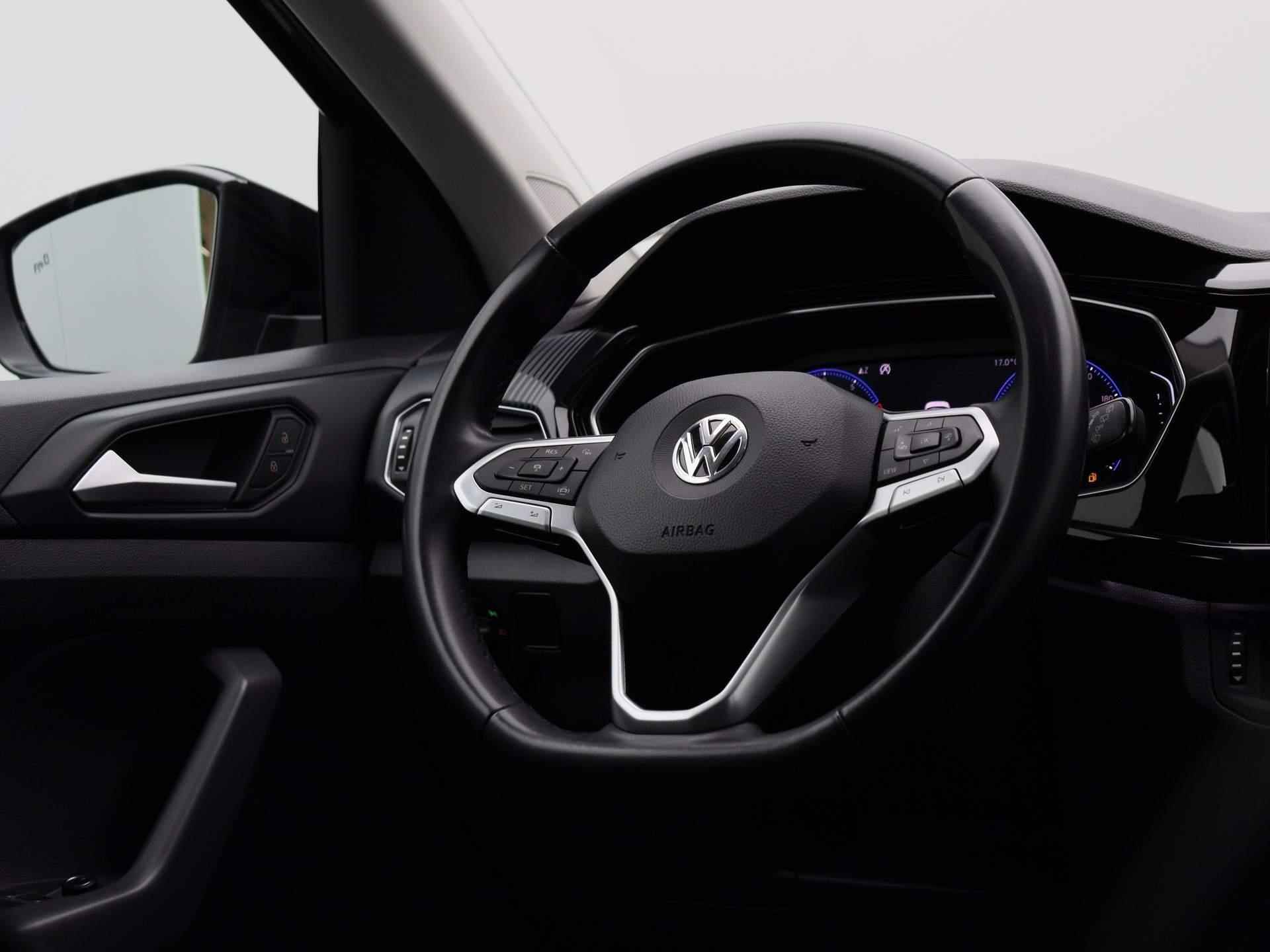 Volkswagen T-Cross 1.0 TSI Style 115PK automaat | Navigatie | Digitale cockpit | Led verlichting | 18 inch velgen | Parkeersensoren | Climate Control | App Connect | Elektrisch inklapbare spiegels | Draadloos opladen telefoon - 32/36