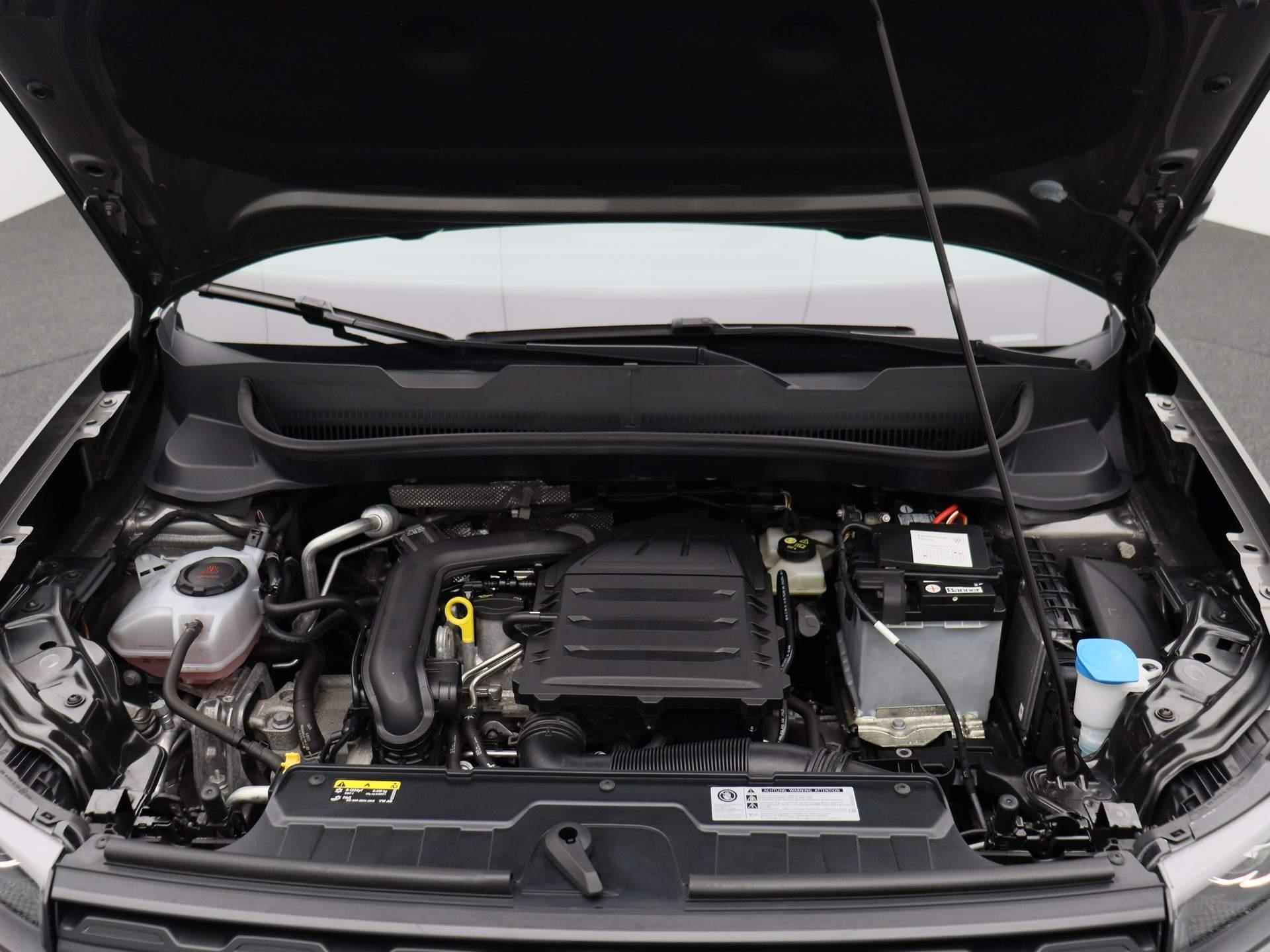 Volkswagen T-Cross 1.0 TSI Style 115PK automaat | Navigatie | Digitale cockpit | Led verlichting | 18 inch velgen | Parkeersensoren | Climate Control | App Connect | Elektrisch inklapbare spiegels | Draadloos opladen telefoon - 33/36