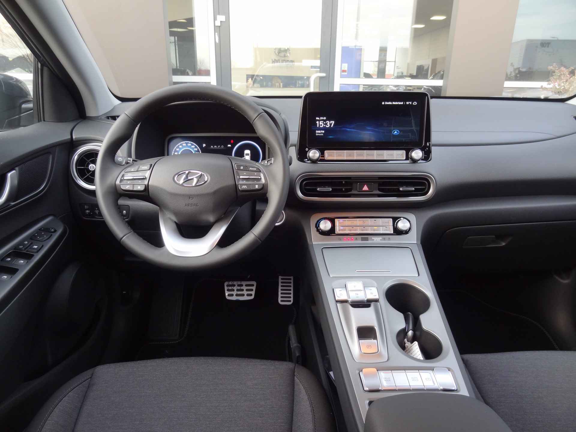 Hyundai Kona EV Comfort 39 kWh | €34.700,- RIJKLAAR! | - 10/29