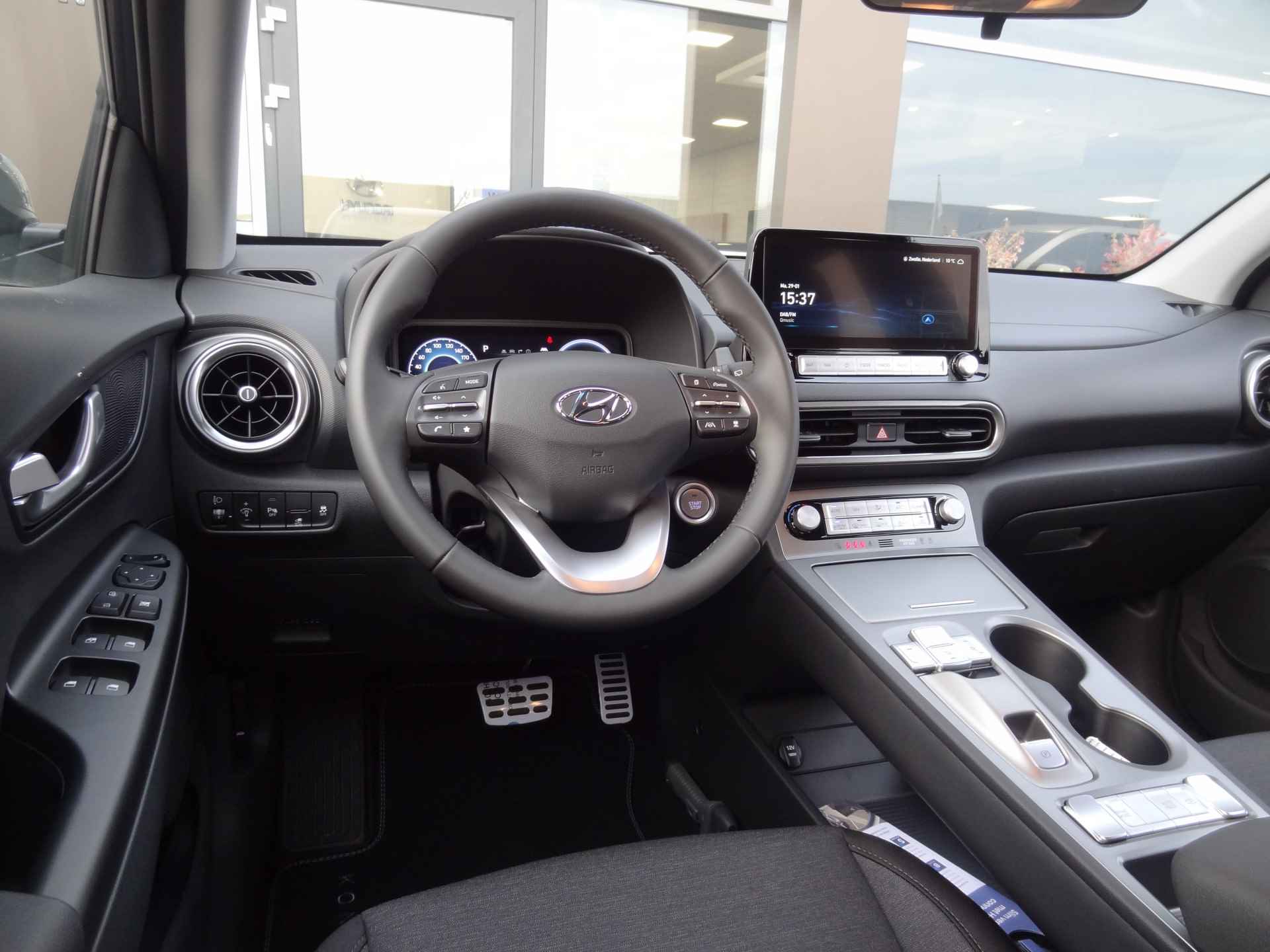 Hyundai Kona EV Comfort 39 kWh | €34.700,- RIJKLAAR! | - 11/29