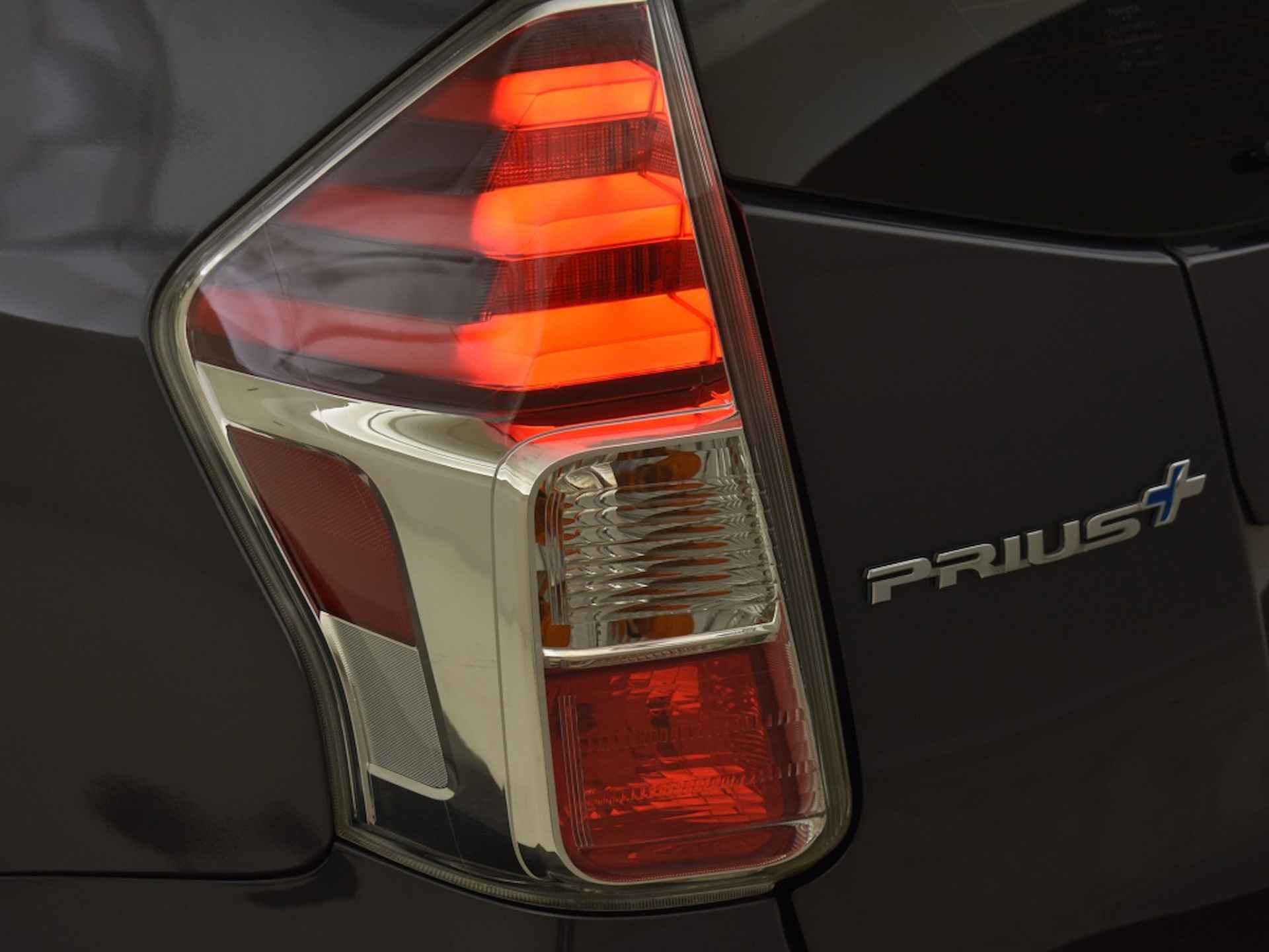 Toyota Prius + 1.8 Business + | Navi | Leder | Parkeersensoren - 18/34