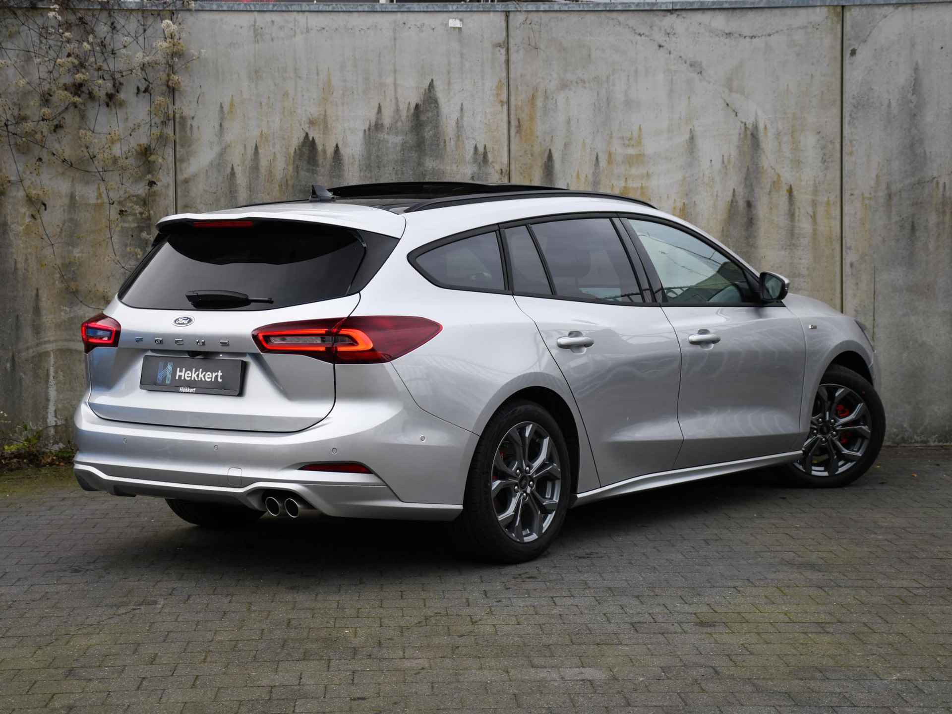 Ford Focus Wagon ST Line X 1.0 EcoBoost Hybrid 125pk SCHUIF-DAK | DRIVER ASSISTANCE PACK | WINTER PACK | 17''LM | B&O - 5/37