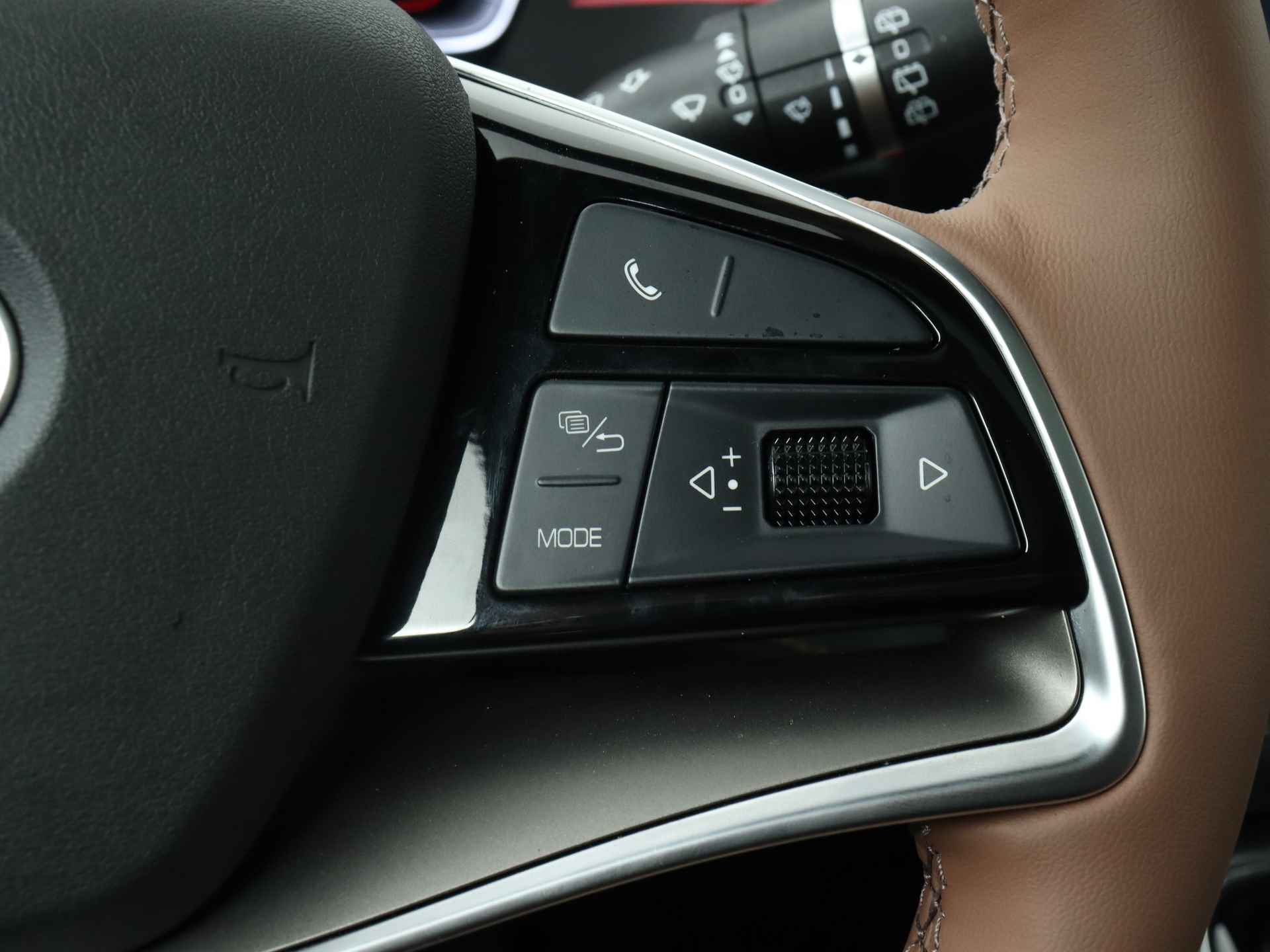 BYD TANG AWD Executive 86 kWh | €10.000 Voorraad Voordeel! Direct Rijden! | Leder | Adaptive Cruise Control | Electrische stoelverstelling | - 19/45