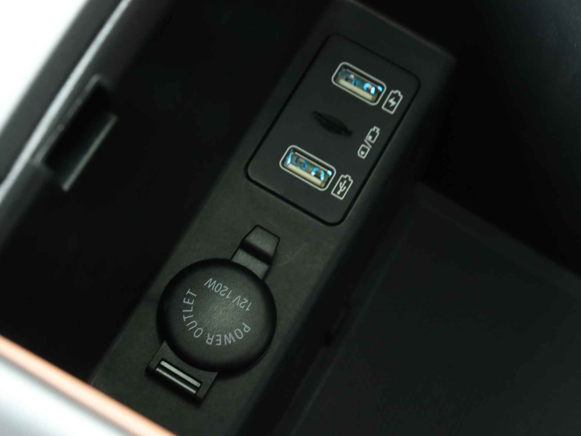 BYD TANG AWD Executive 86 kWh | €10.000 Voorraad Voordeel! Direct Rijden! | Leder | Adaptive Cruise Control | Electrische stoelverstelling | - 30/45