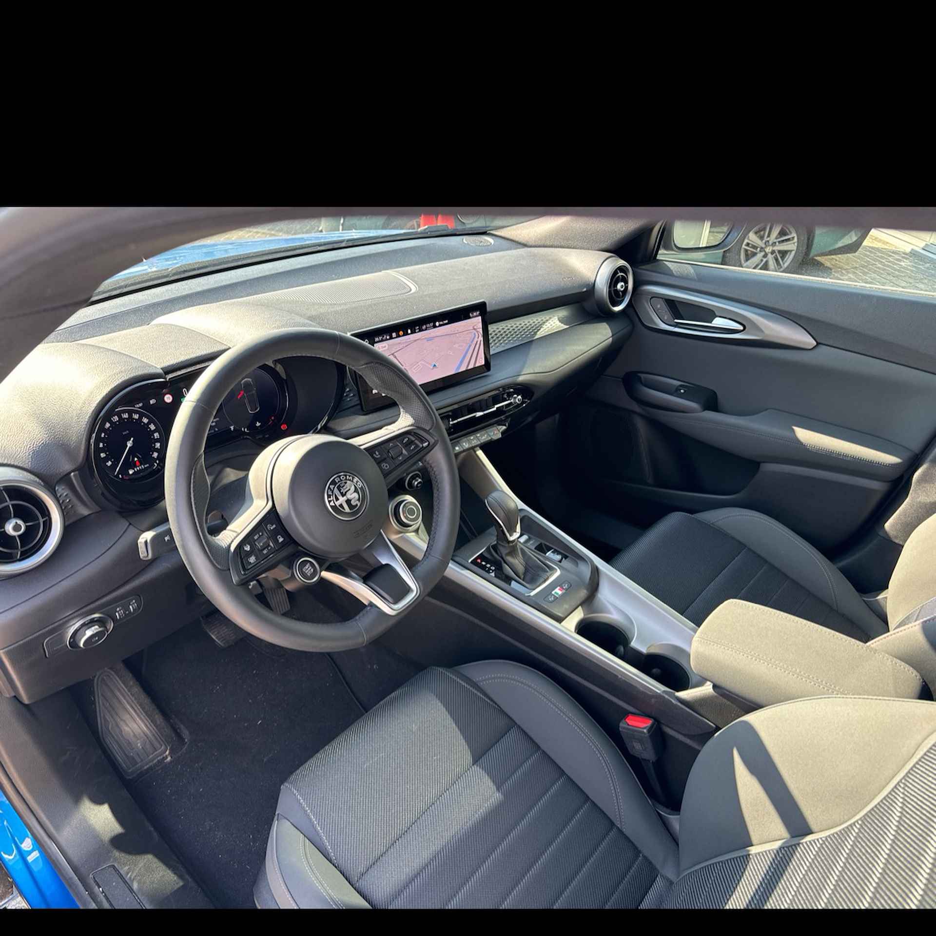 Alfa Romeo Tonale 1.5T Hybrid Sprint | Stoel en stuurwielverwarming | Navigatie | Rondom zicht camera's | Dodehoek detectie | Full LED koplampen | Adaptieve Cruise Control | Keyless Entry & Start - 6/10