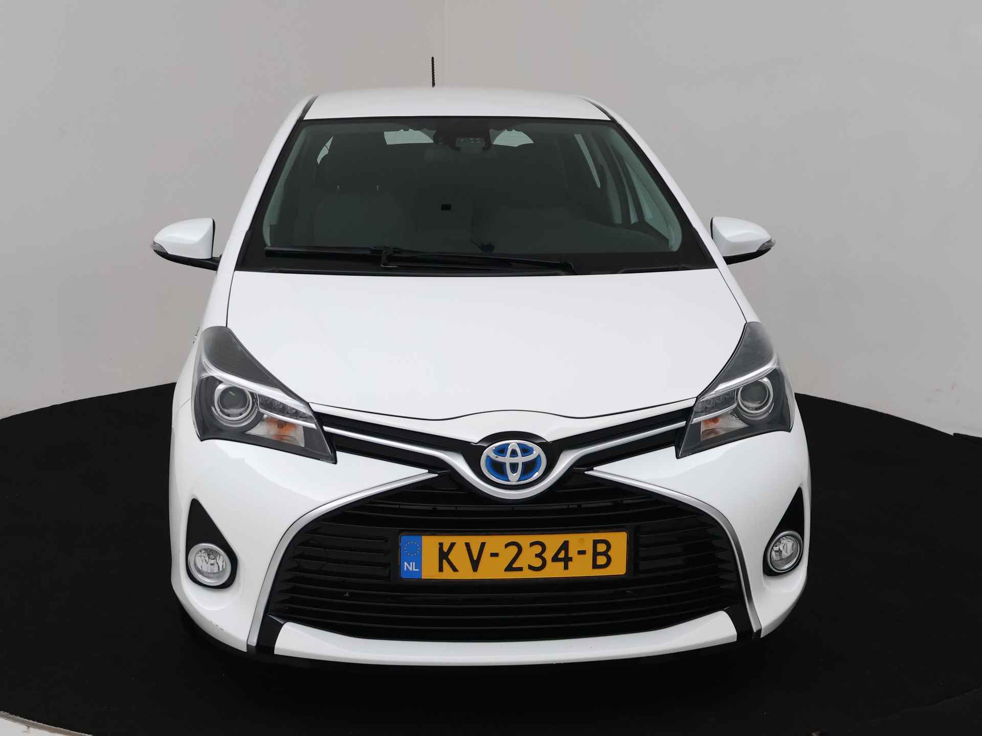 Toyota Yaris 1.5 Hybrid Trend | Navigatie | Camera | Climate Control | LM velgen | Cruise Control | - 28/42