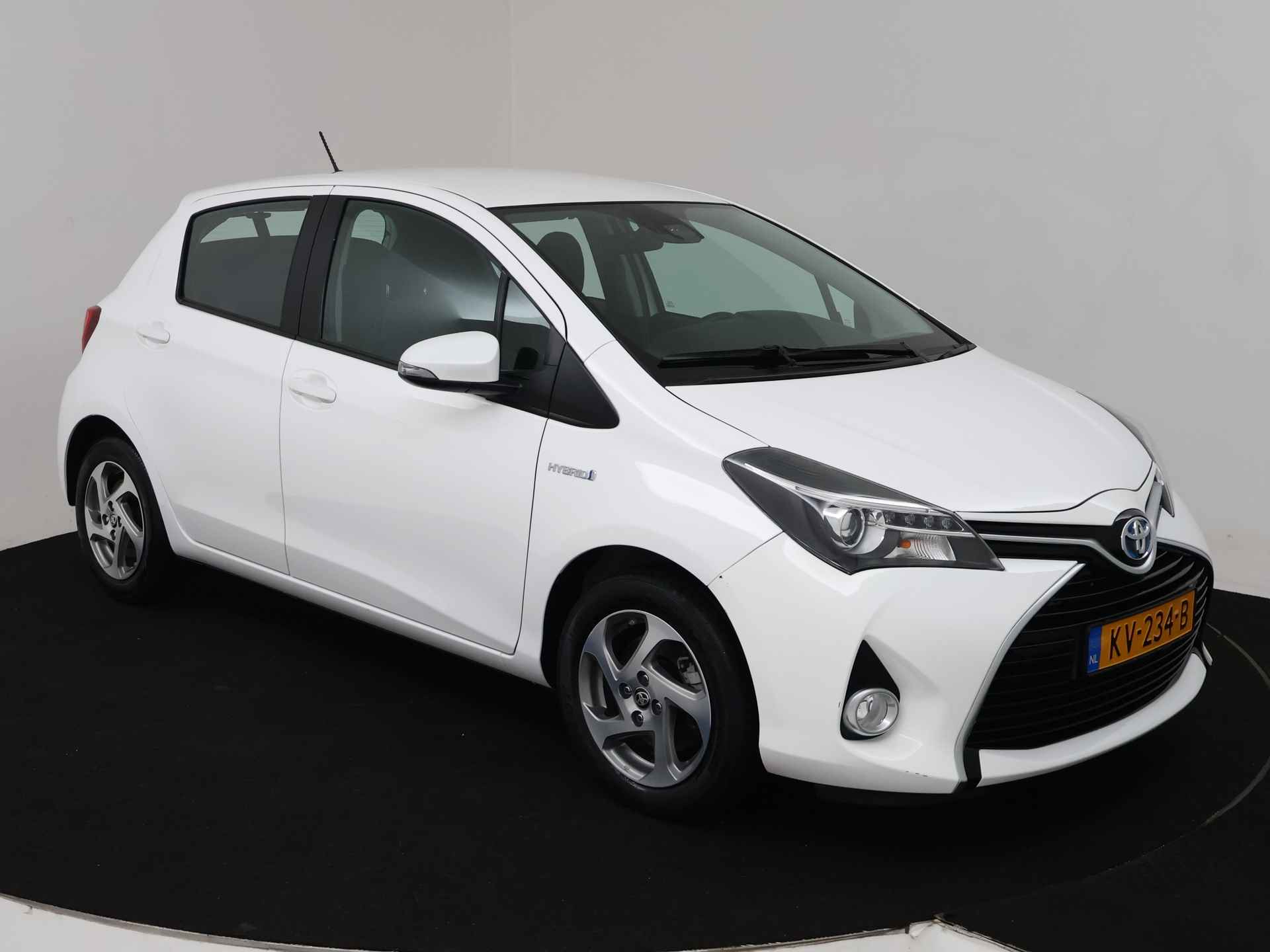 Toyota Yaris 1.5 Hybrid Trend | Navigatie | Camera | Climate Control | LM velgen | Cruise Control | - 29/42