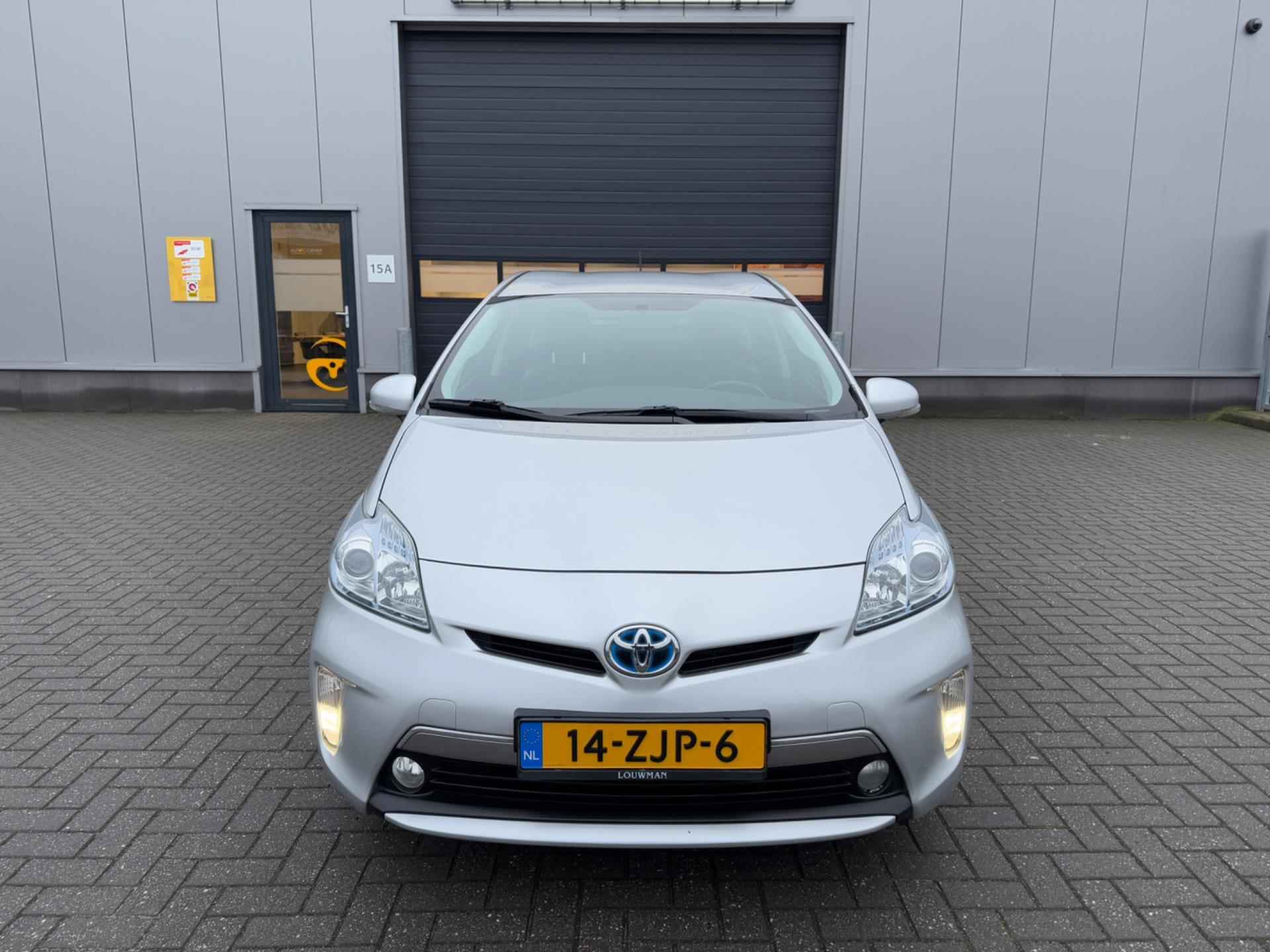 Toyota Prius 1.8 Plug-in Aspiration - 3/28