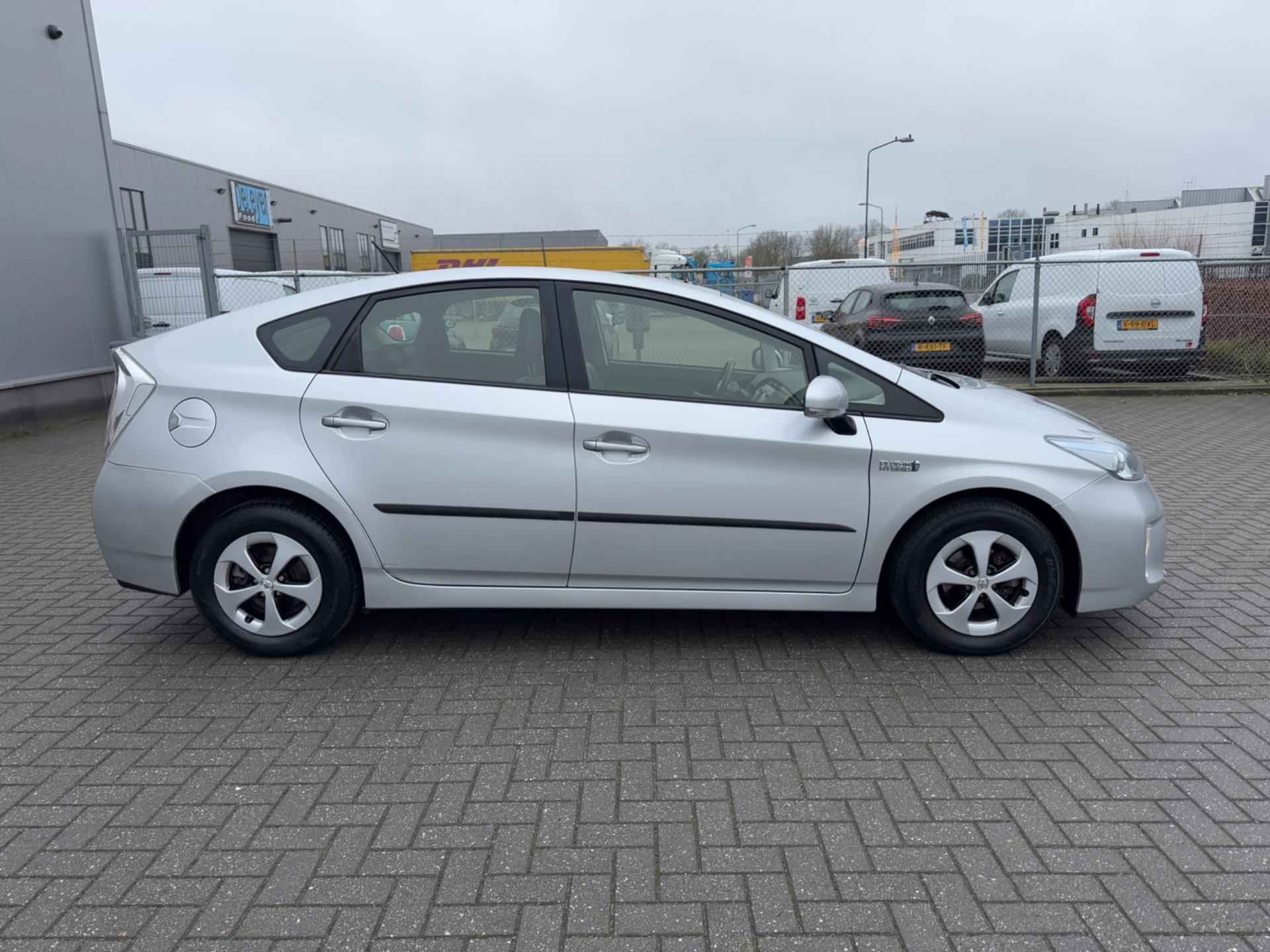 Toyota Prius 1.8 Plug-in Aspiration - 5/28