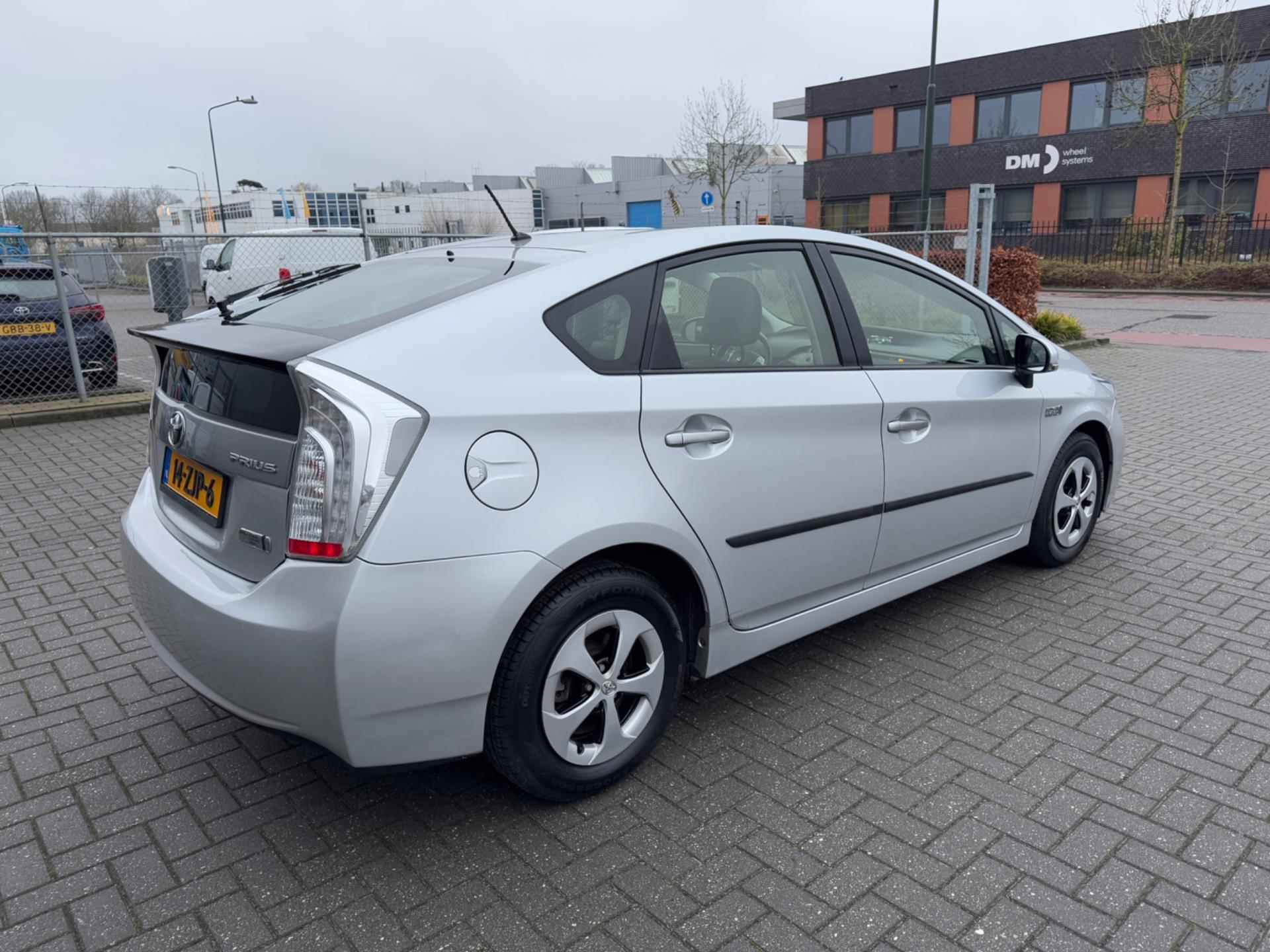 Toyota Prius 1.8 Plug-in Aspiration - 6/28