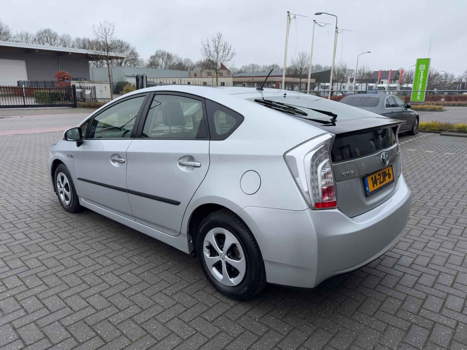 Toyota Prius 1.8 Plug-in Aspiration - 8/28